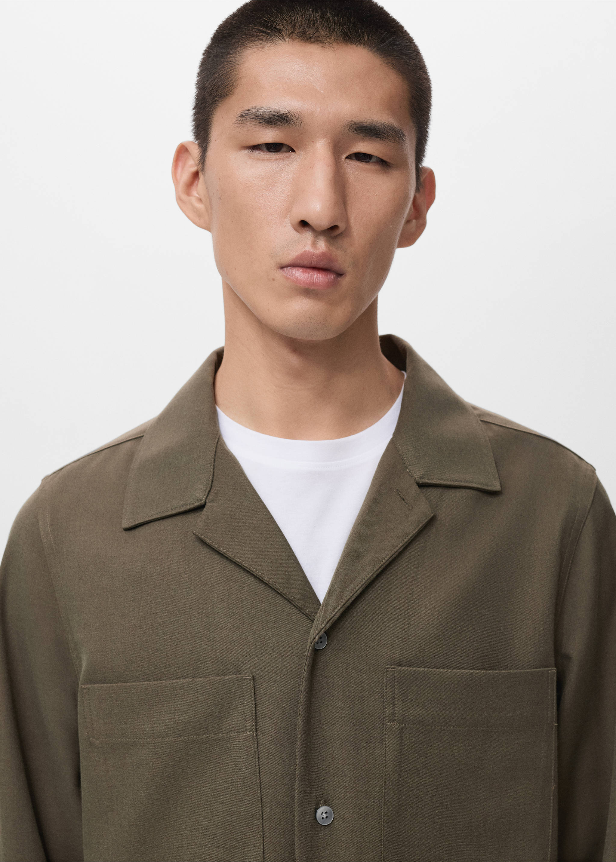Regular-fit overshirt with pocket - Details of the article 1, Khaki. Ref: 17086726-00.