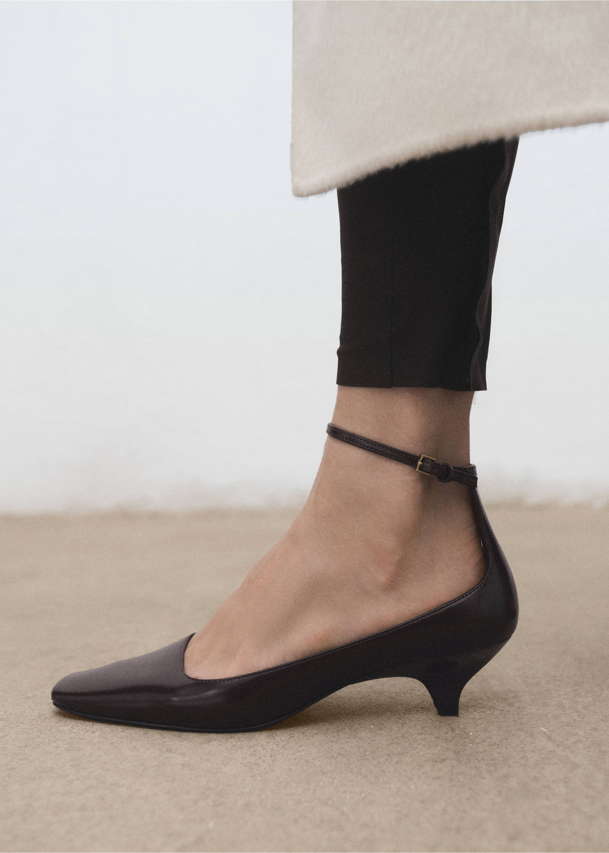 Dark brown leather kitten heel shoe with a pointed toe and ankle strap., Chocolate. Ref: 17087775-00.