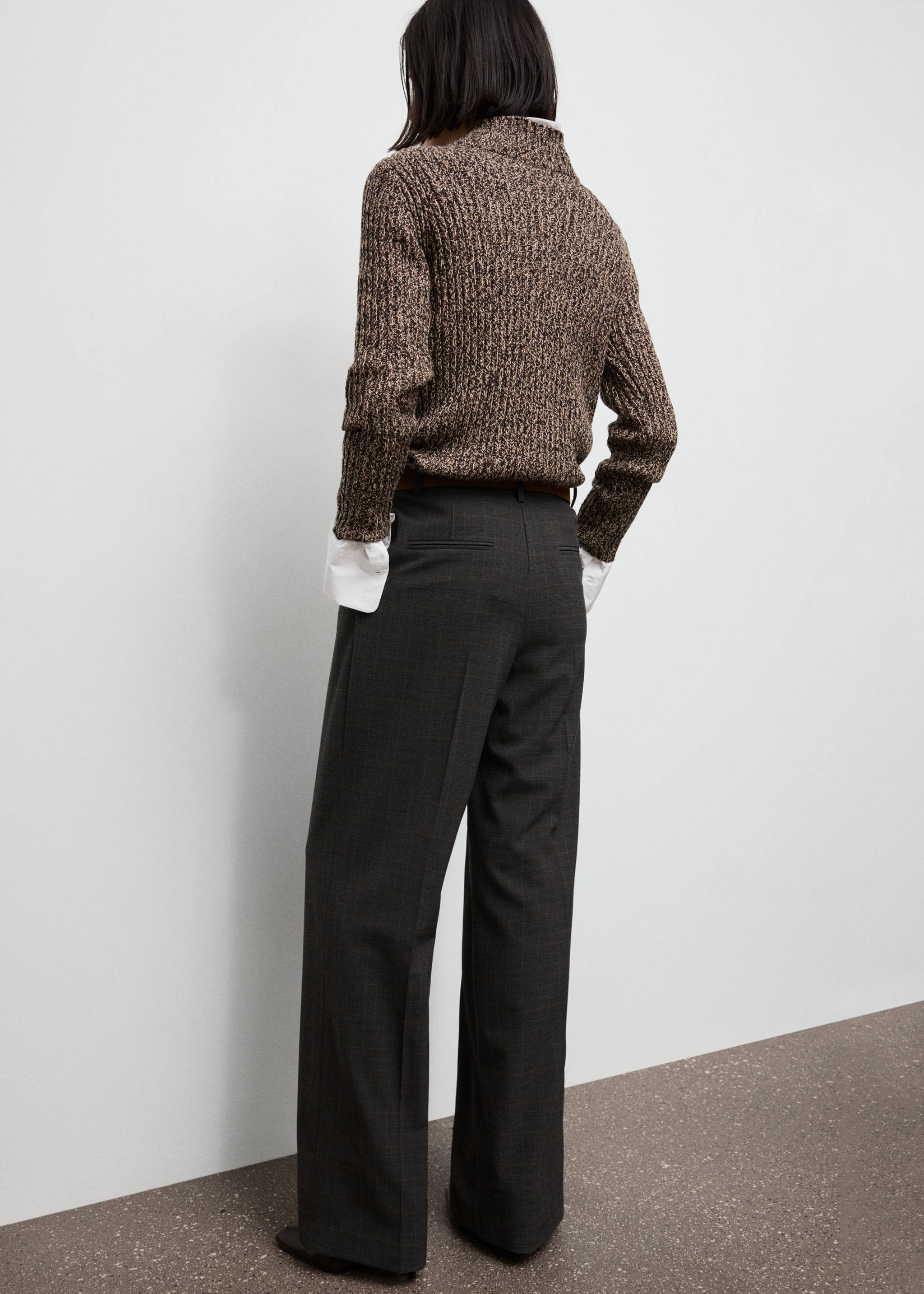 Pantalon à carreaux à pinces - Verso de l’article