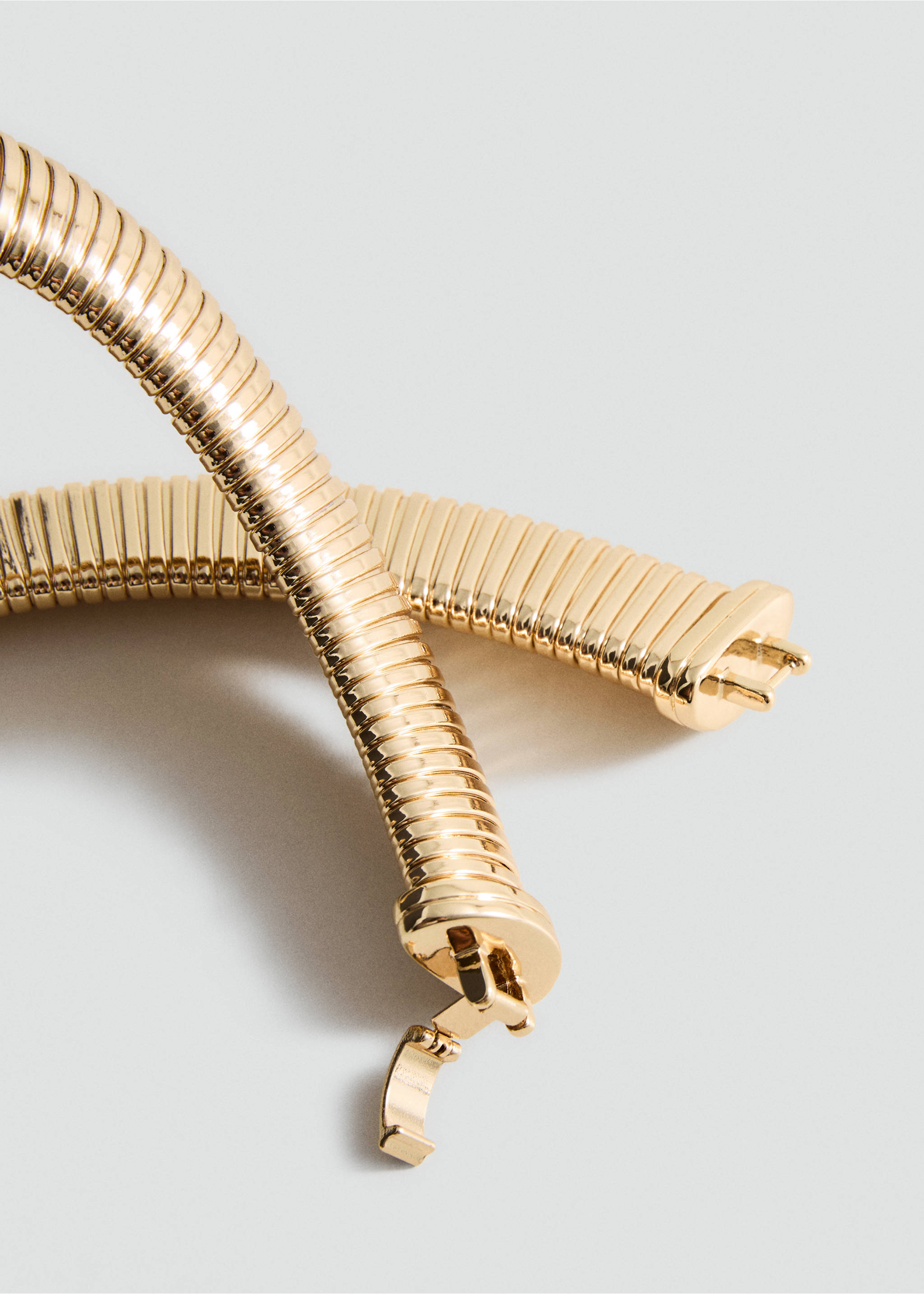 Metal choker collar - Details of the article 1, Gold. Ref: 17087807-00.
