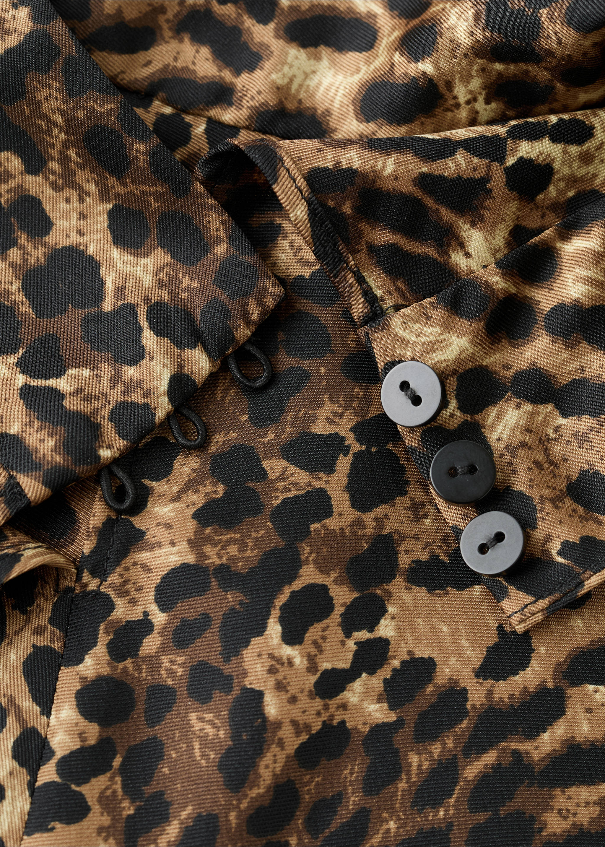 Blusa satinada leopardo - Detalle del artículo 8, Marrón. Ref: 17087815-00.