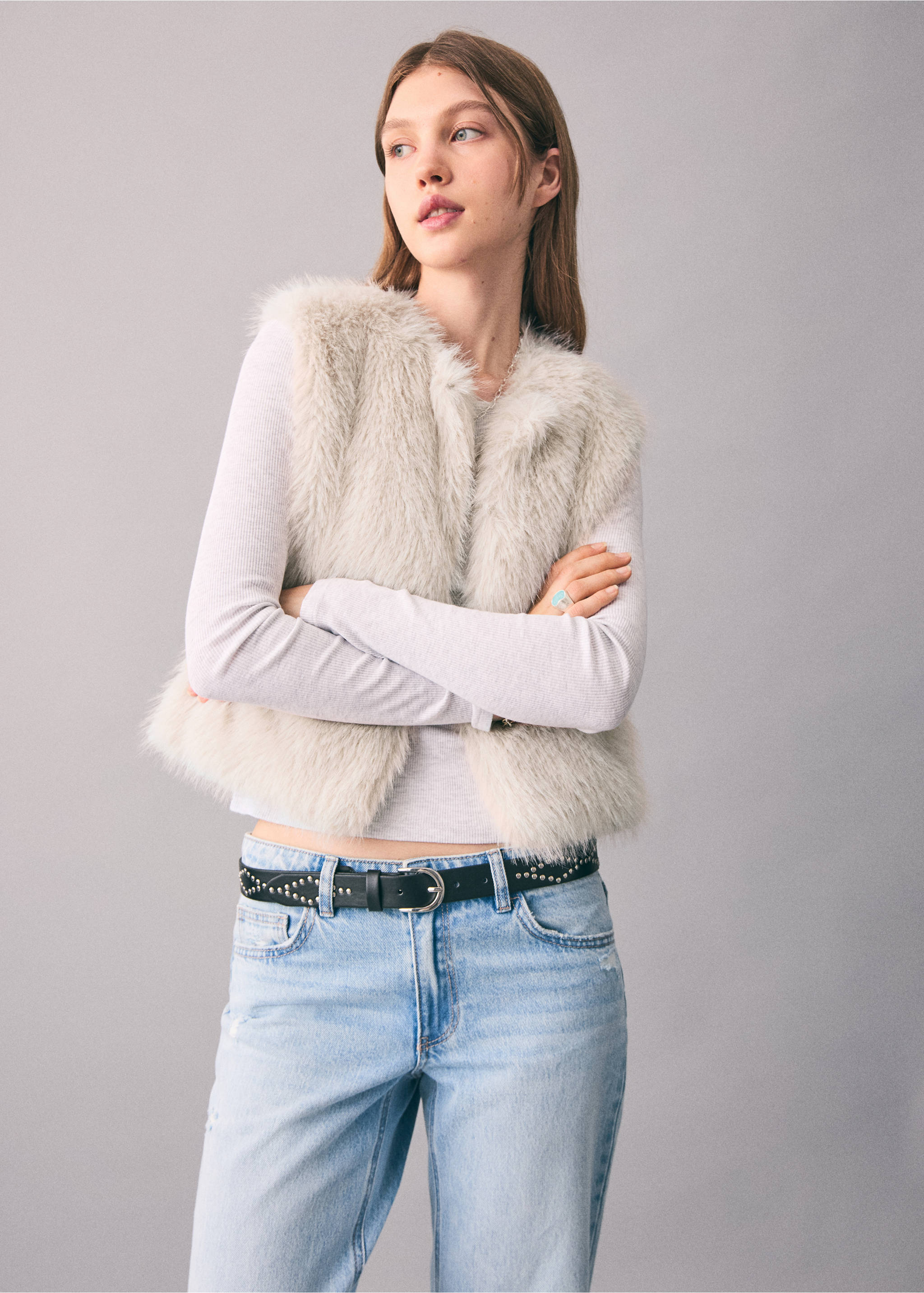 Fur-effect cape gilet - Medium plane, Beige. Ref: 17087882-00.