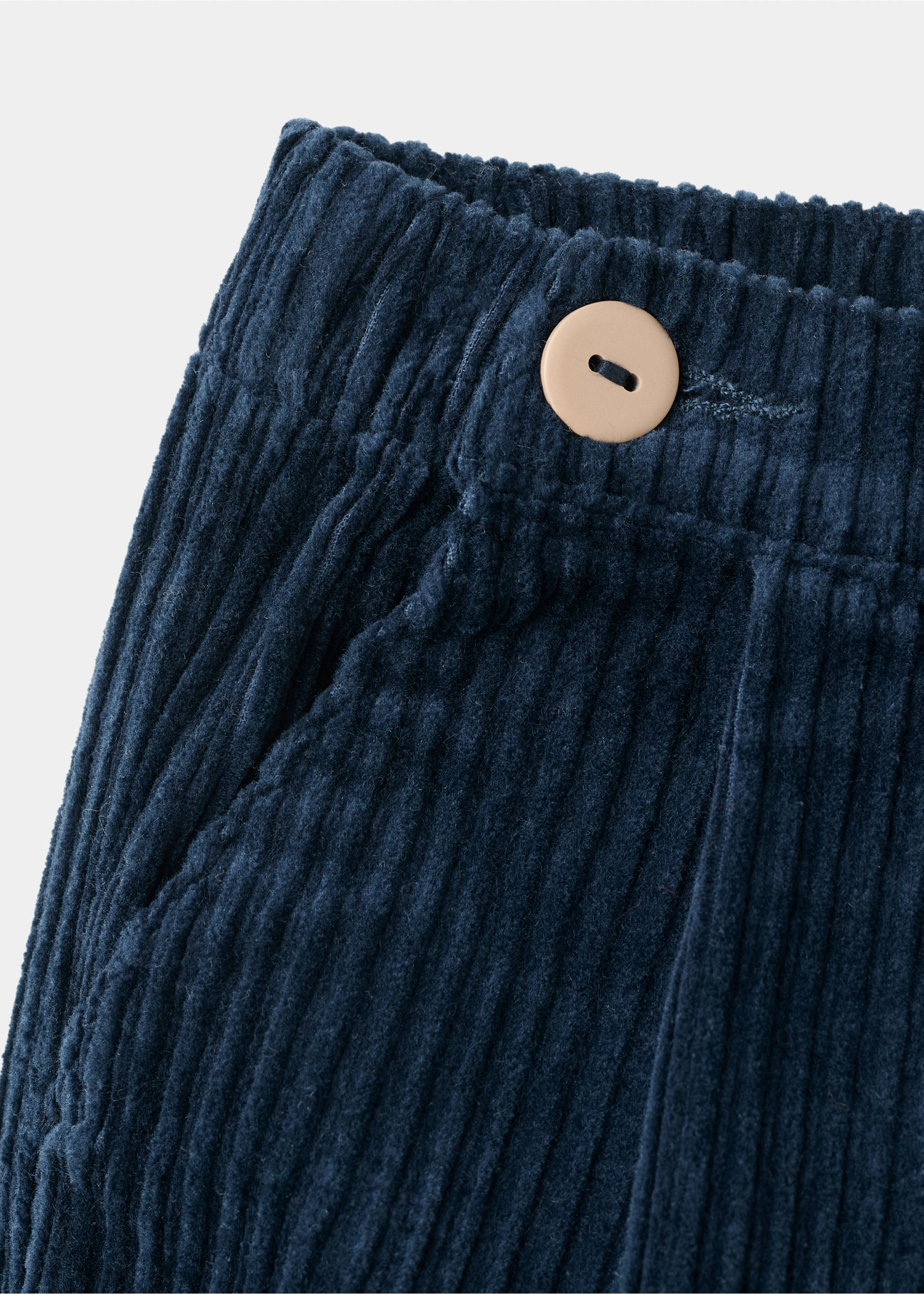 Corduroy shorts with buttons - Details of the article 8, Navy. Ref: 17087889-00.
