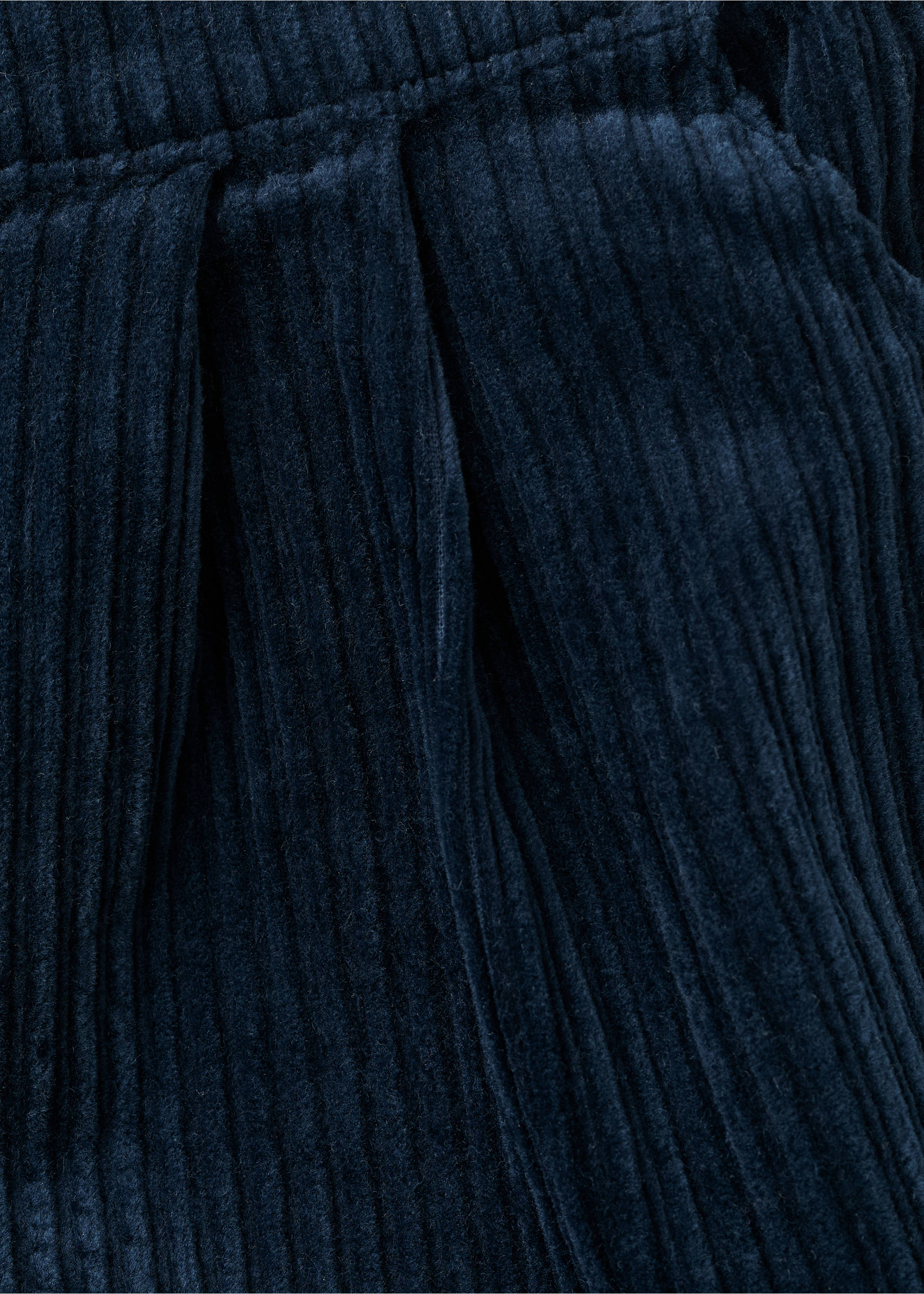 Corduroy shorts with buttons - Details of the article 0, Navy. Ref: 17087889-00.