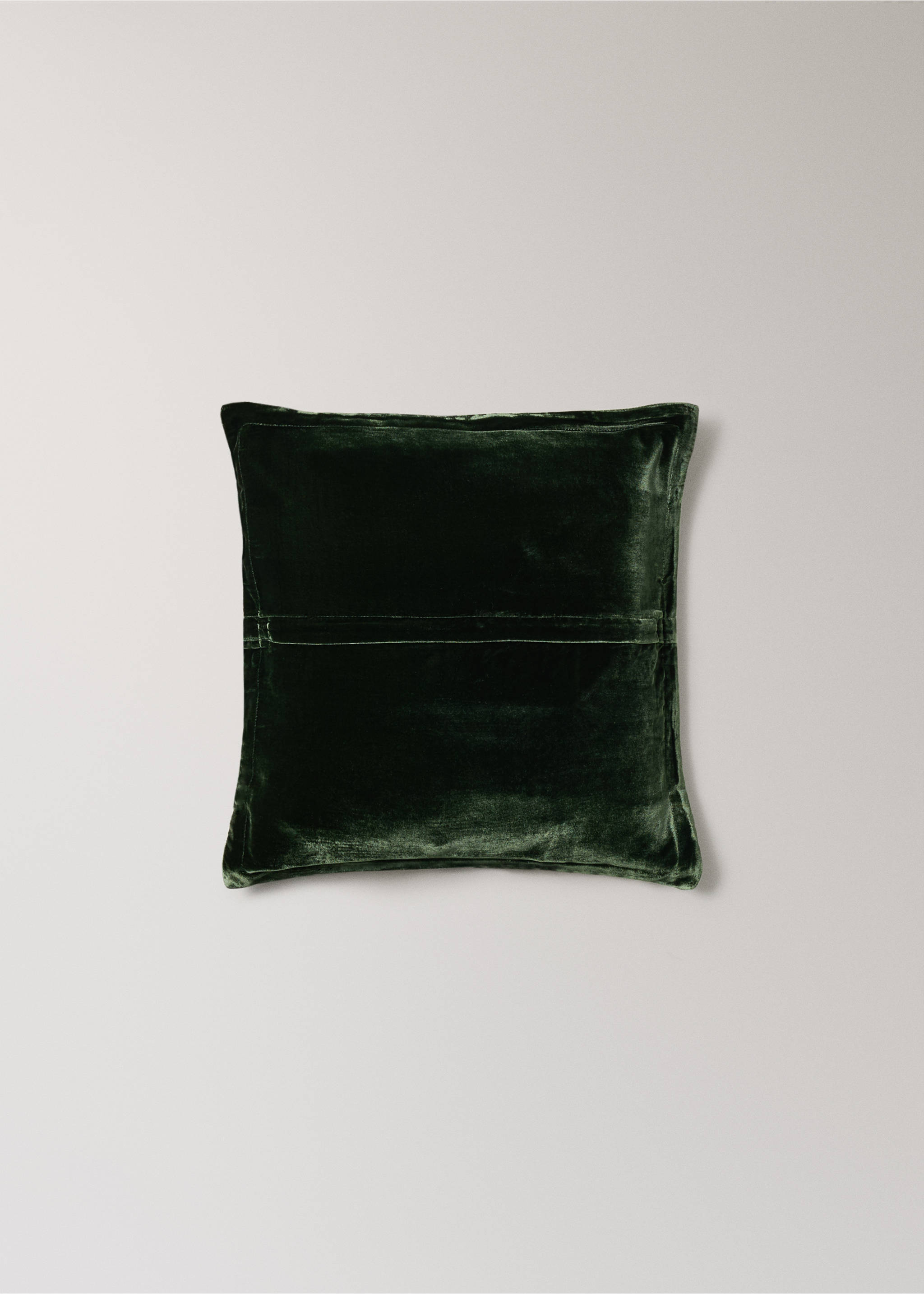 Silk velvet cushion cover 45x45 cm - Details of the article 1, Green. Ref: 17087899-00.