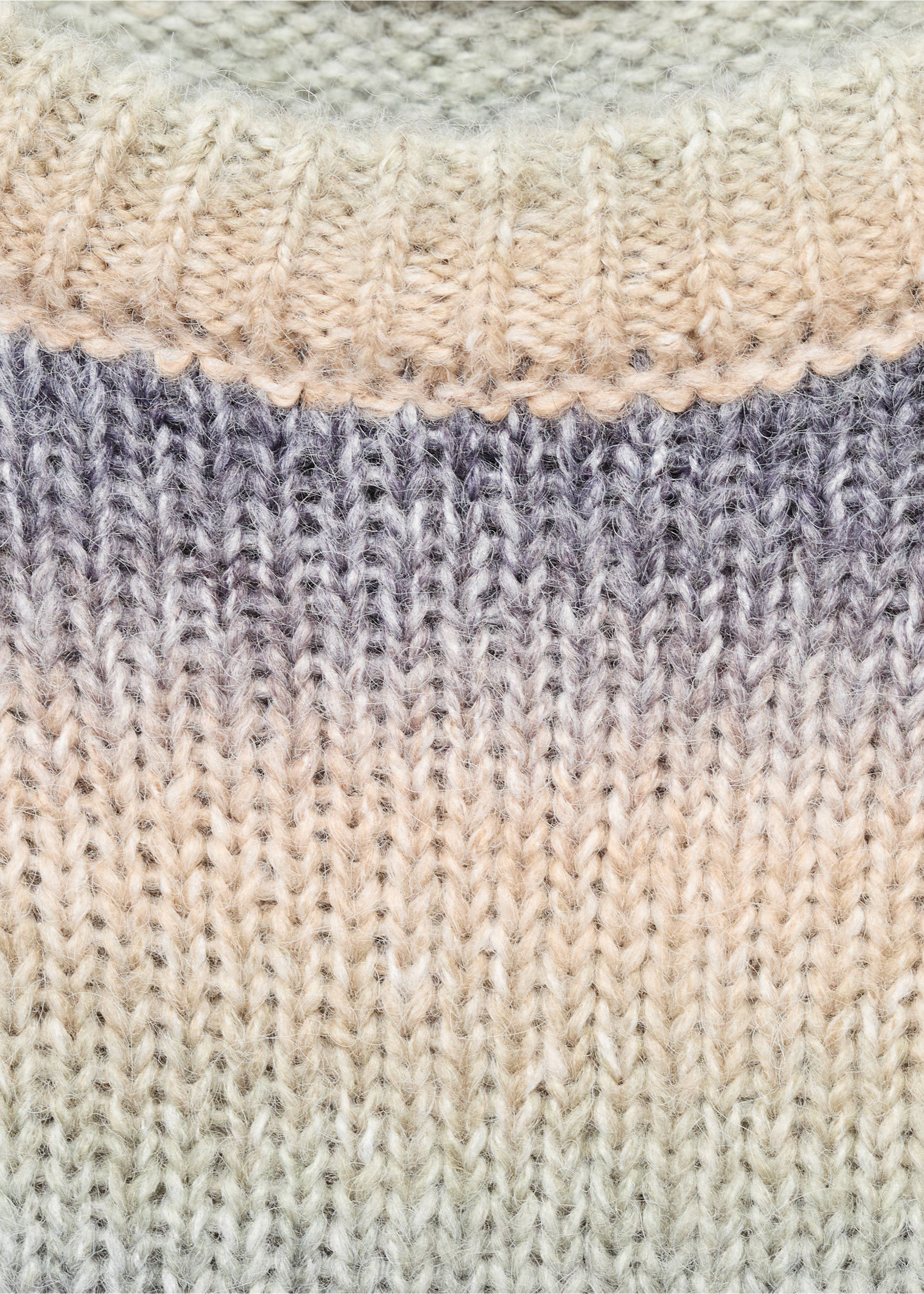 Multi-coloured knit sweater - Details of the article 8, Green. Ref: 17088264-00.