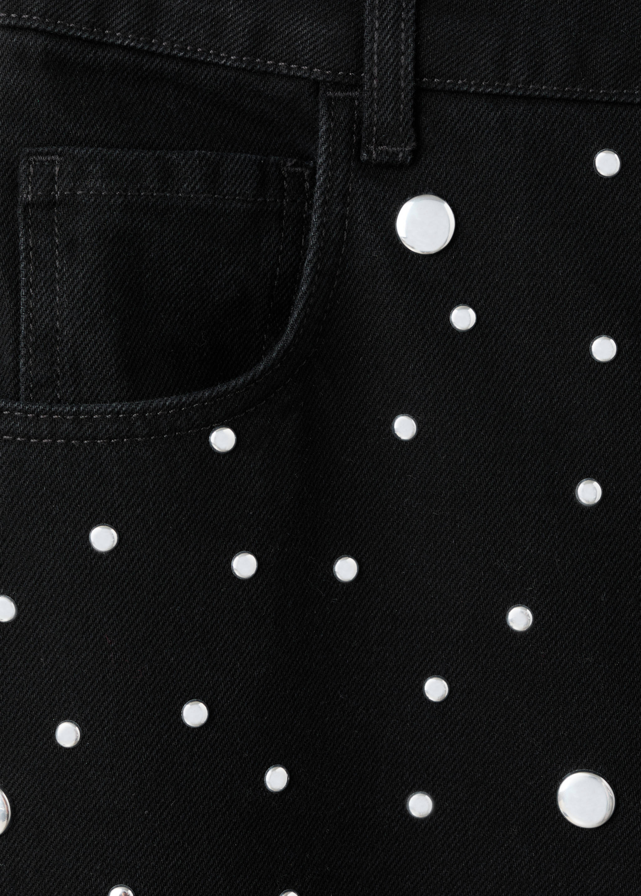 Gerade Jeans mit Nieten - Detail des Artikels 0