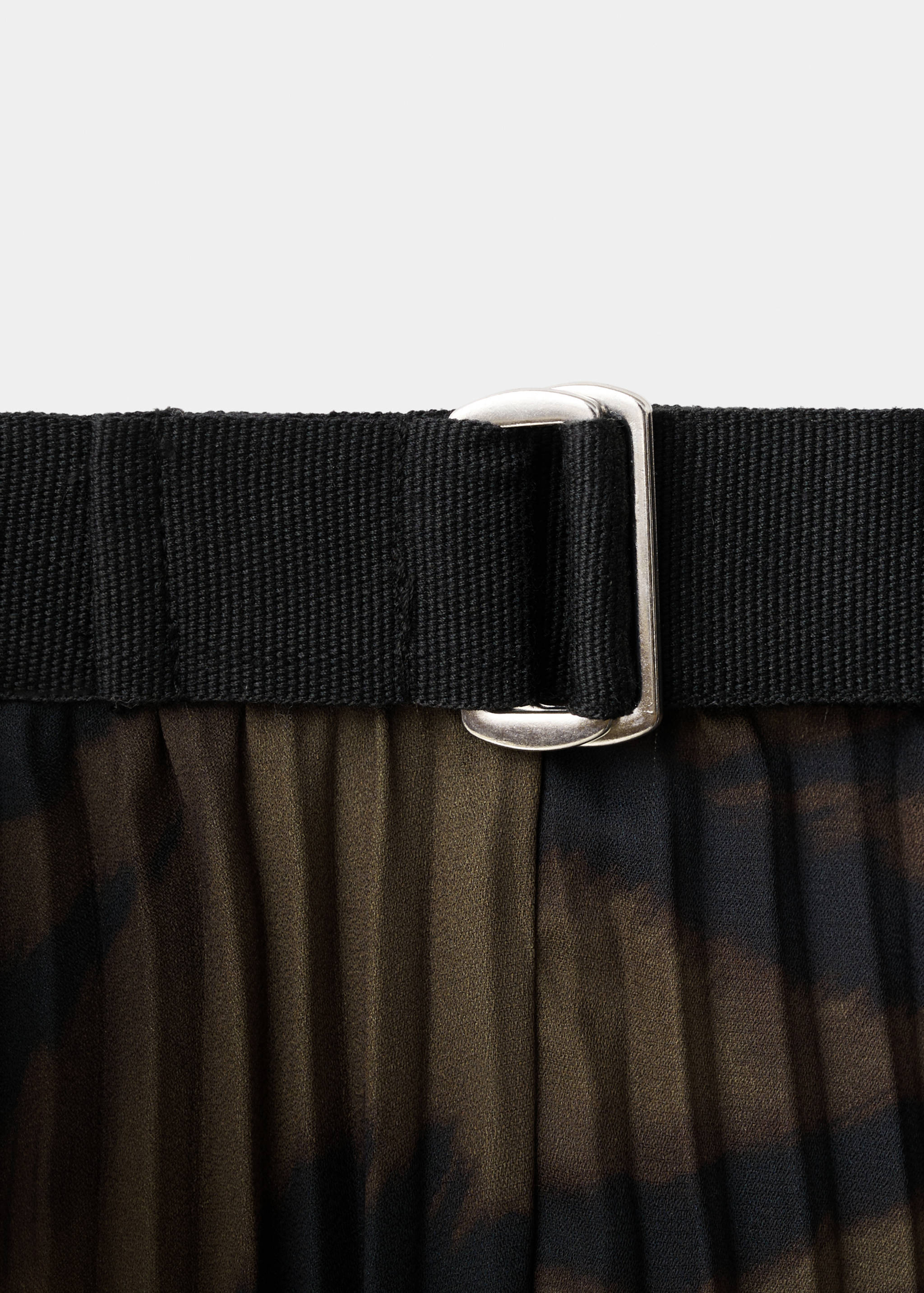 Pleated skirt with belt - Details of the article 8