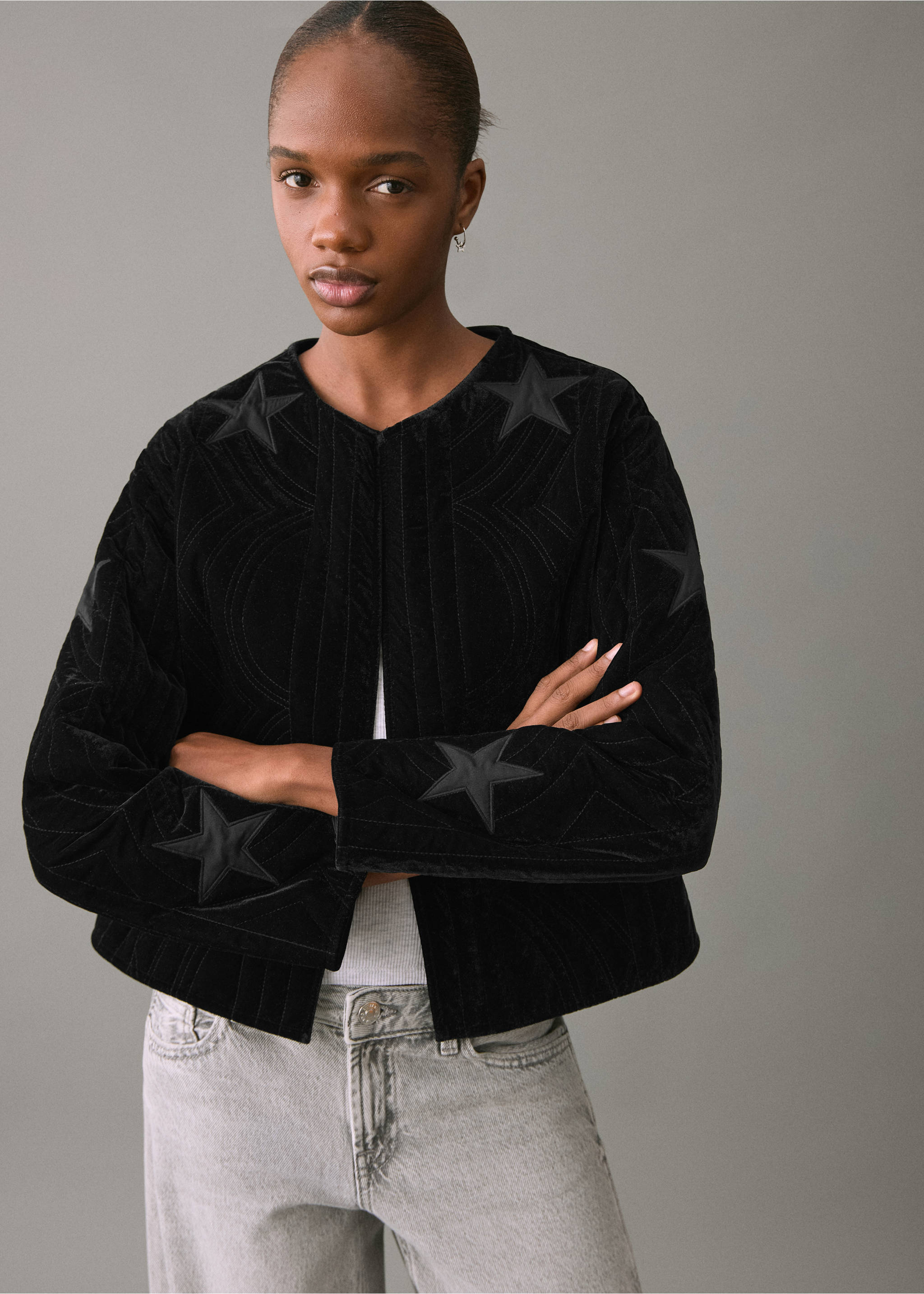 Velvet bomber jacket with star - Medium plane, Black. Ref: 17088638-00.