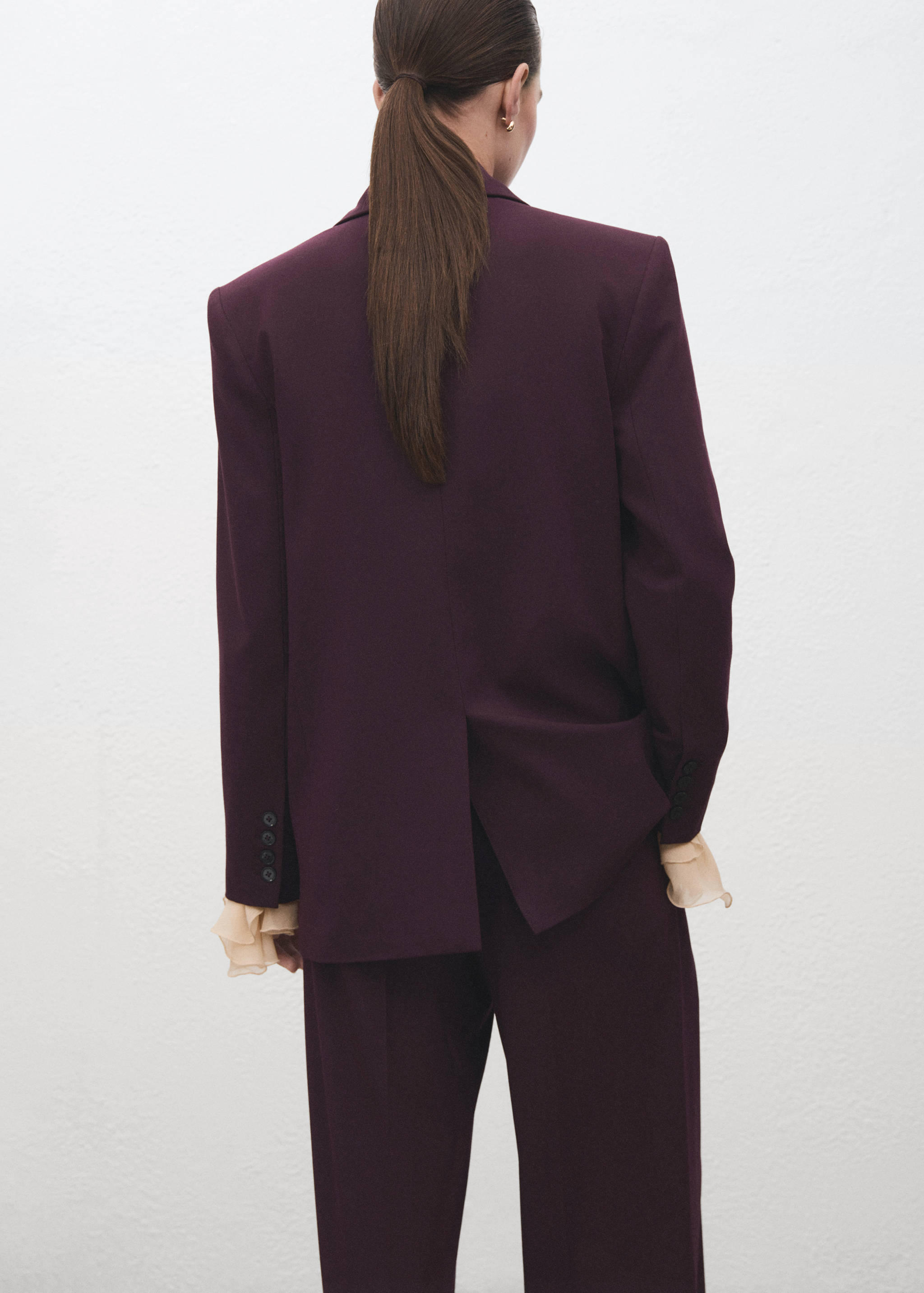 Blazer traje recta - Reverso del artículo