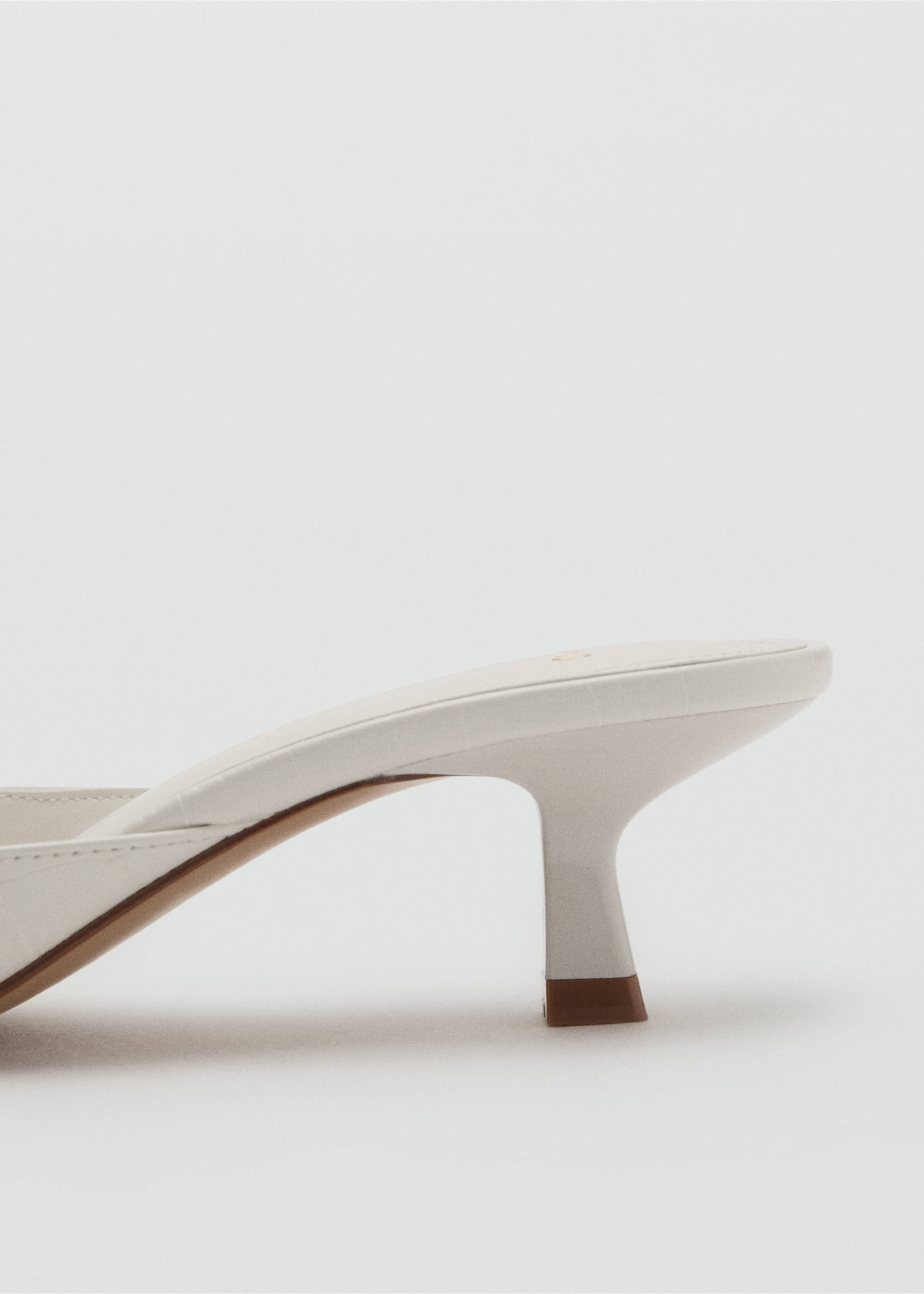 Kitten heel sandals - Details of the article 1, White. Ref: 17091125-00.