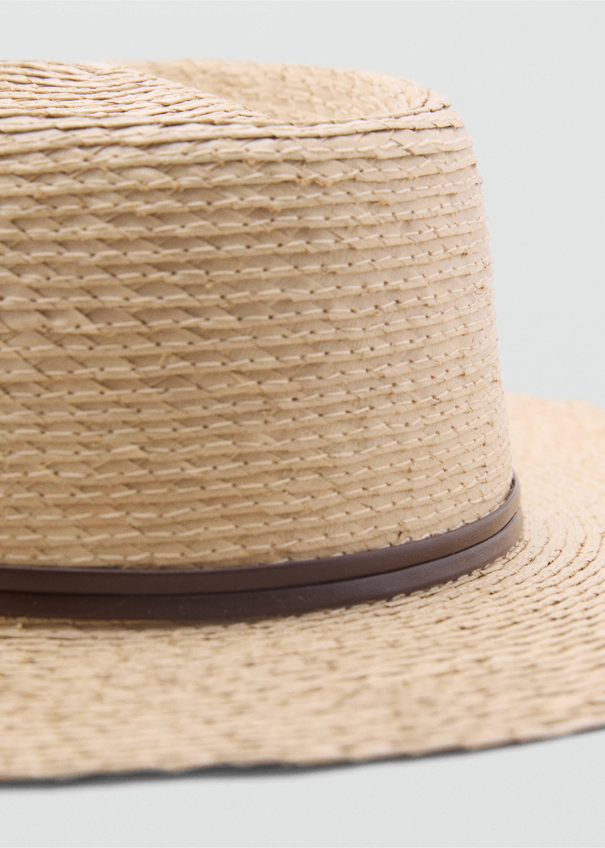 Hoed van natuurvezels met contrasterend lint - Detail van het artikel 1, Open beige. Ref: 17091127-00.