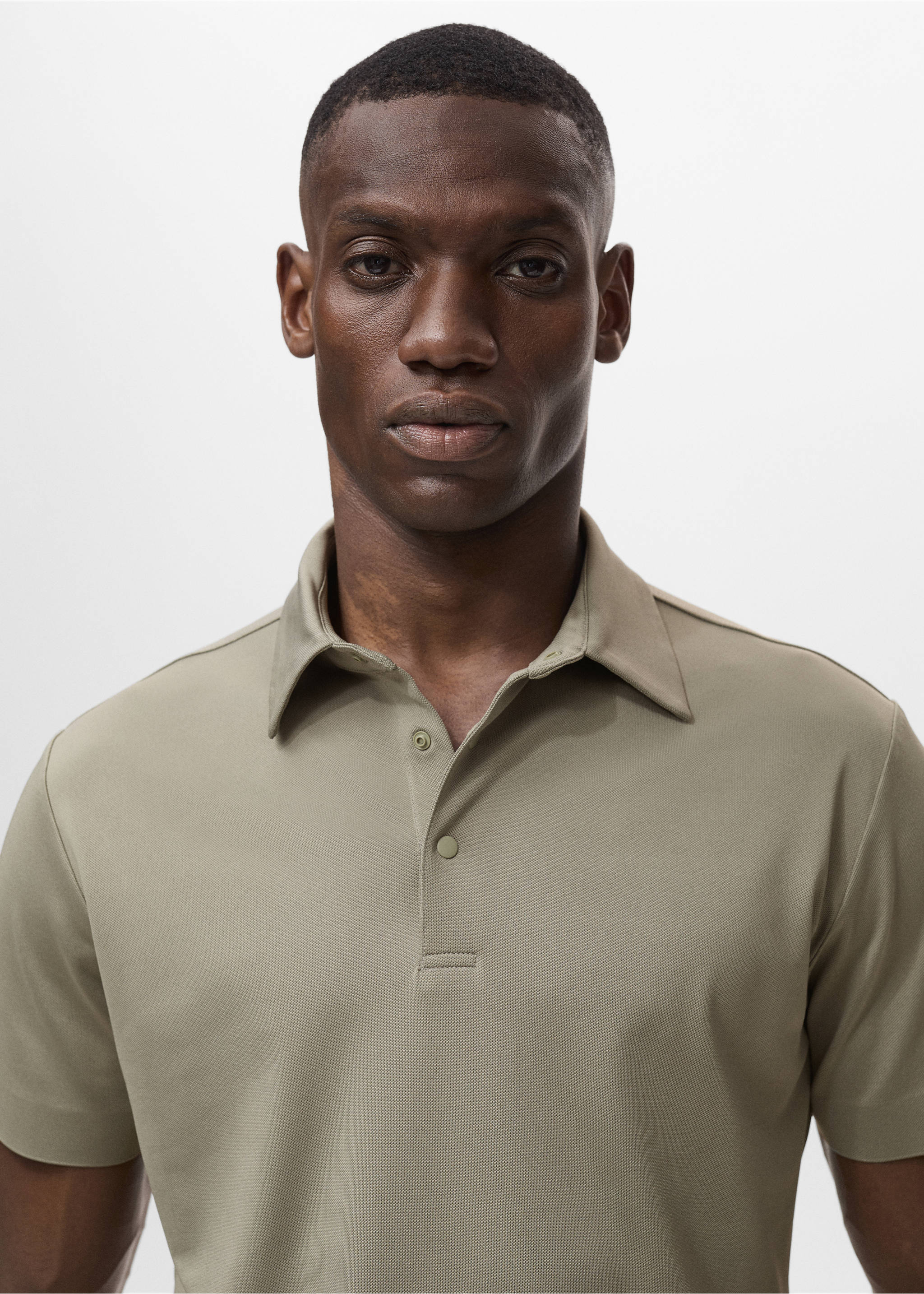 COOLMAX® slim fit polo shirt - Details of the article 1, Olive Green. Ref: 17091133-00.