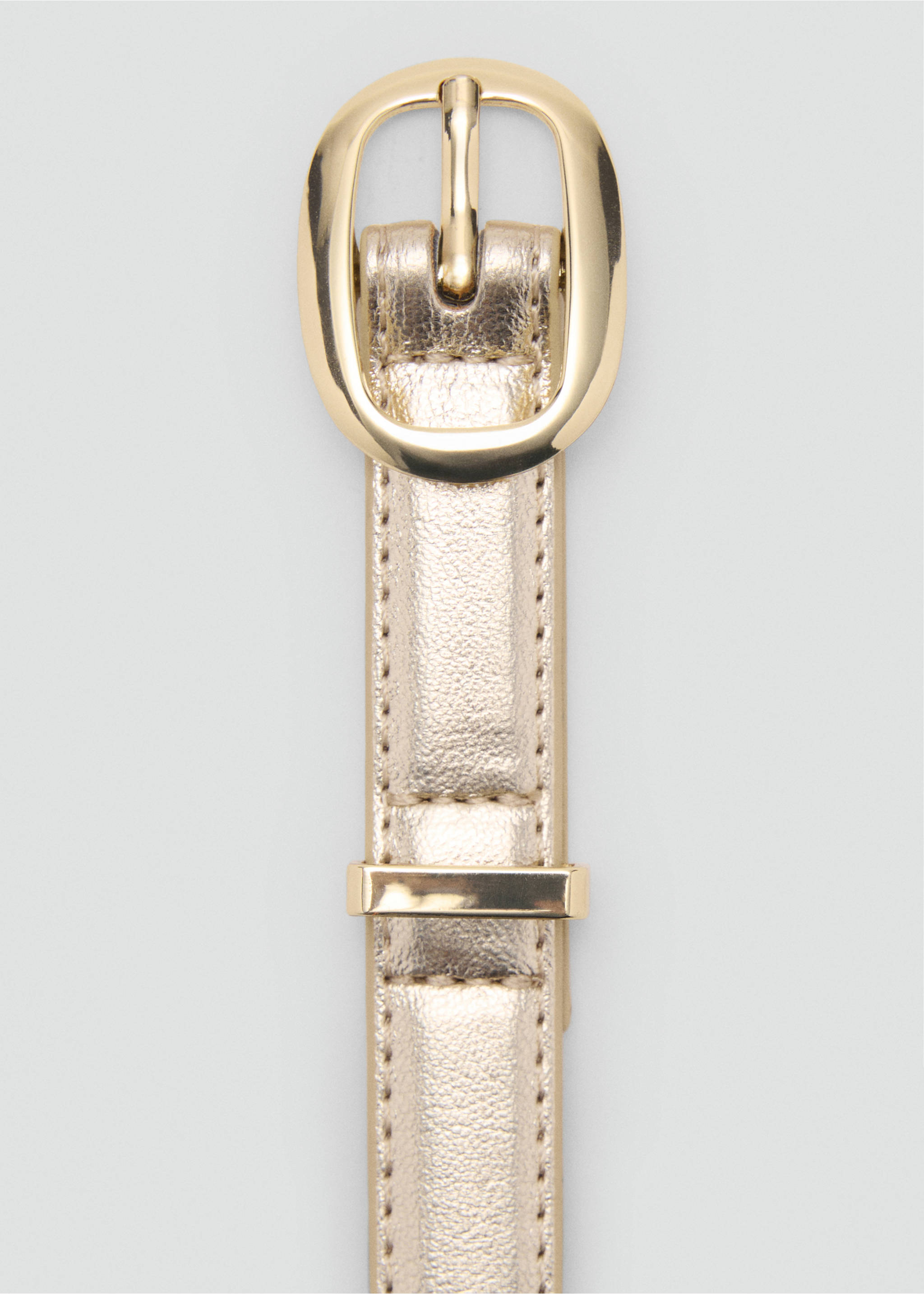 Metallic belt with oval buckle - Details of the article 1, Gold. Ref: 17091135-00.