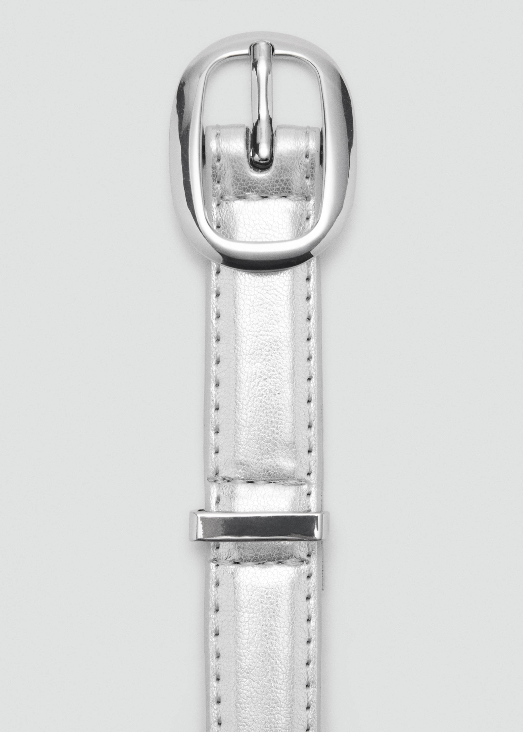 Metallic belt with oval buckle - Details of the article 1