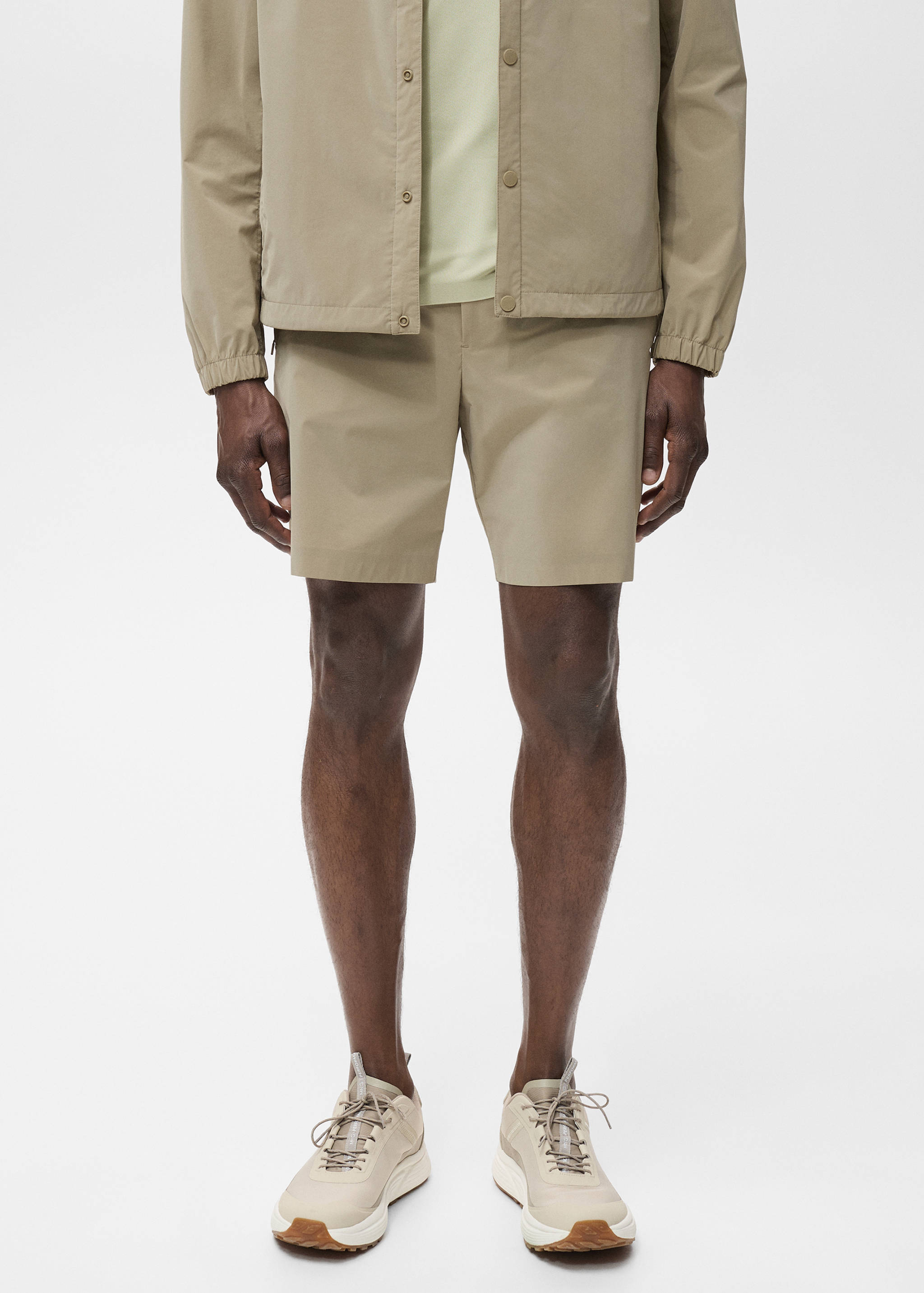 Water-repellent bermuda shorts - Medium plane