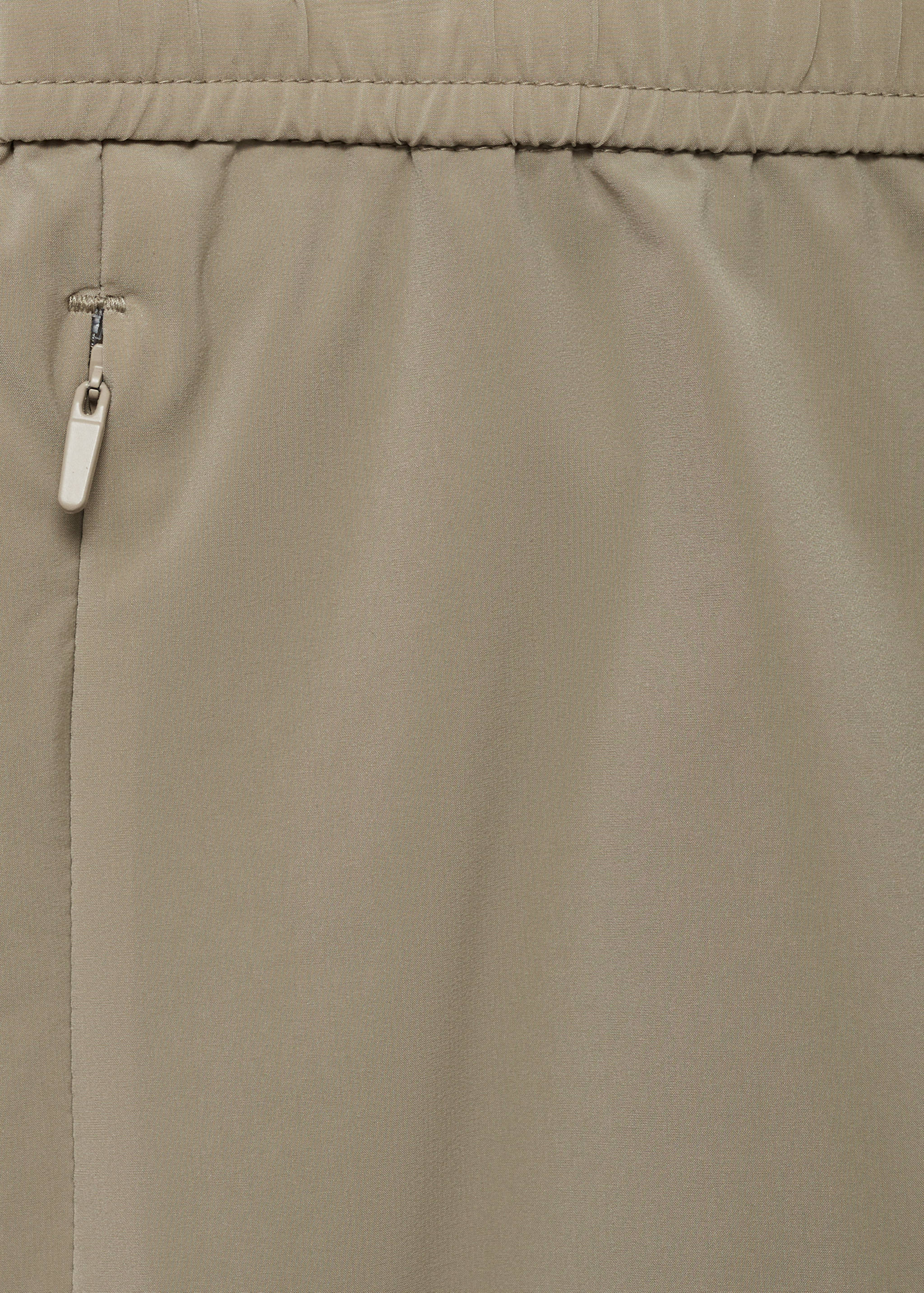 Water-repellent bermuda shorts - Details of the article 0