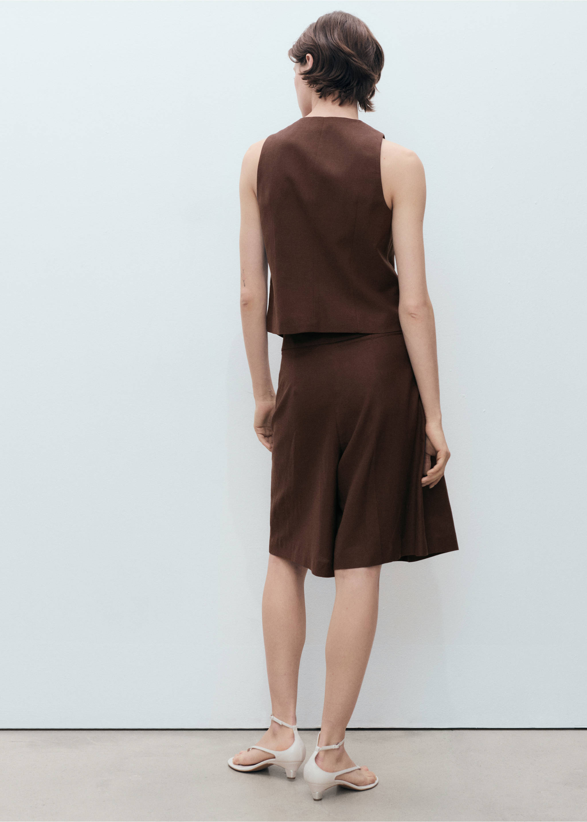 Gilet de costume lin mélangé - Verso de l’article, Chocolat. Ref: 17091140-00.