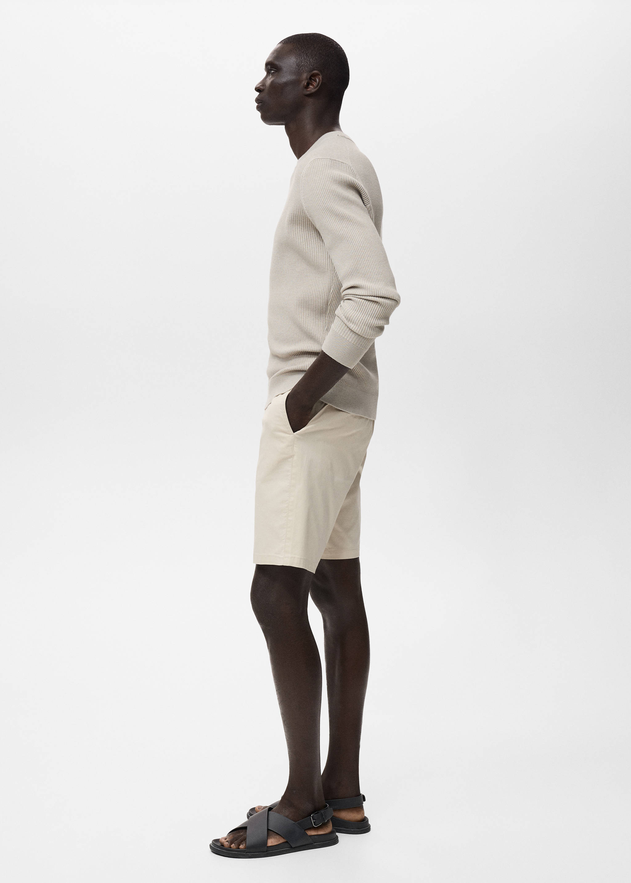 Slim-fit chino cotton bermuda shorts - Details of the article 2