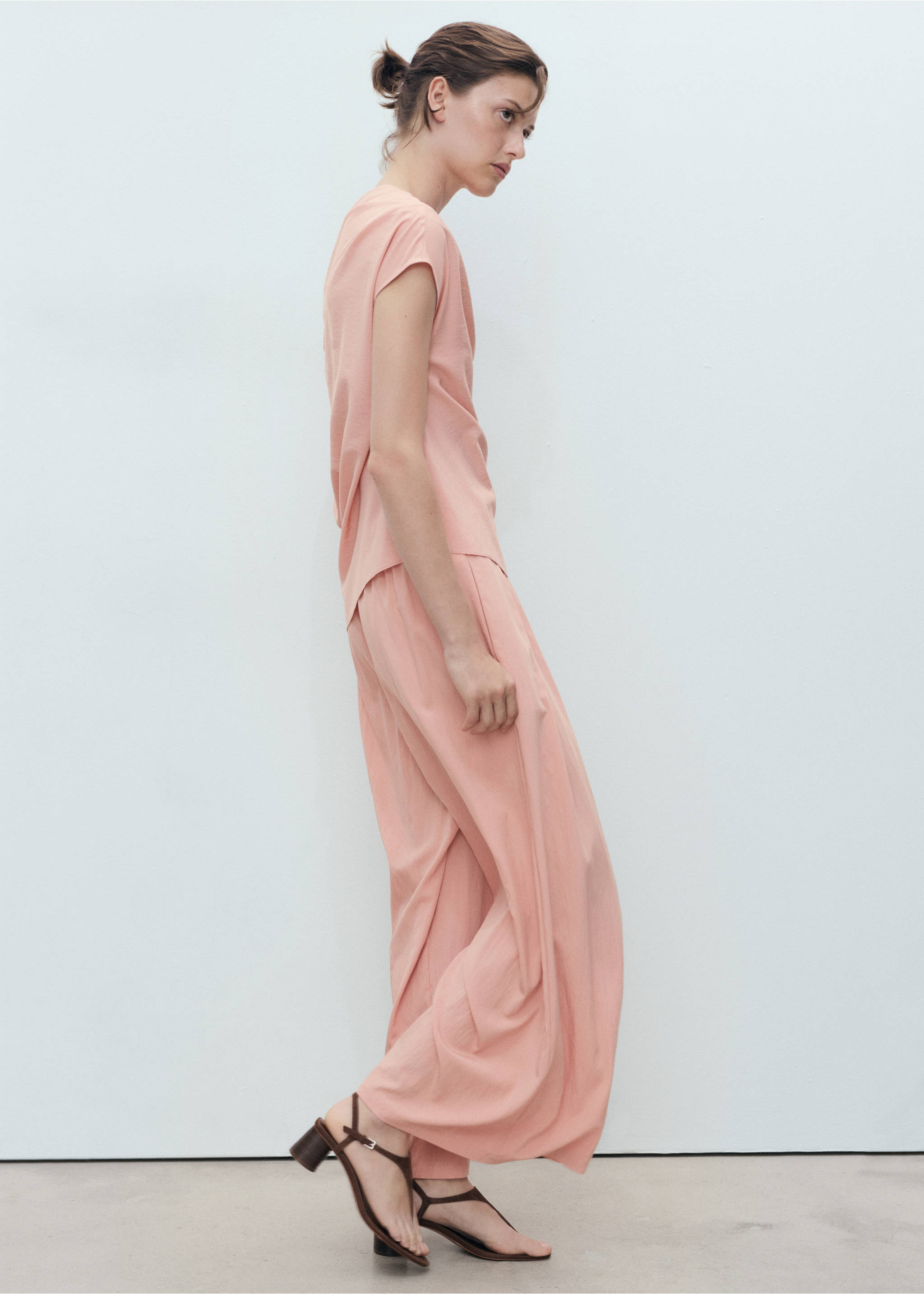 Dart palazzo trousers - Details of the article 3, Pink. Ref: 17091152-00.