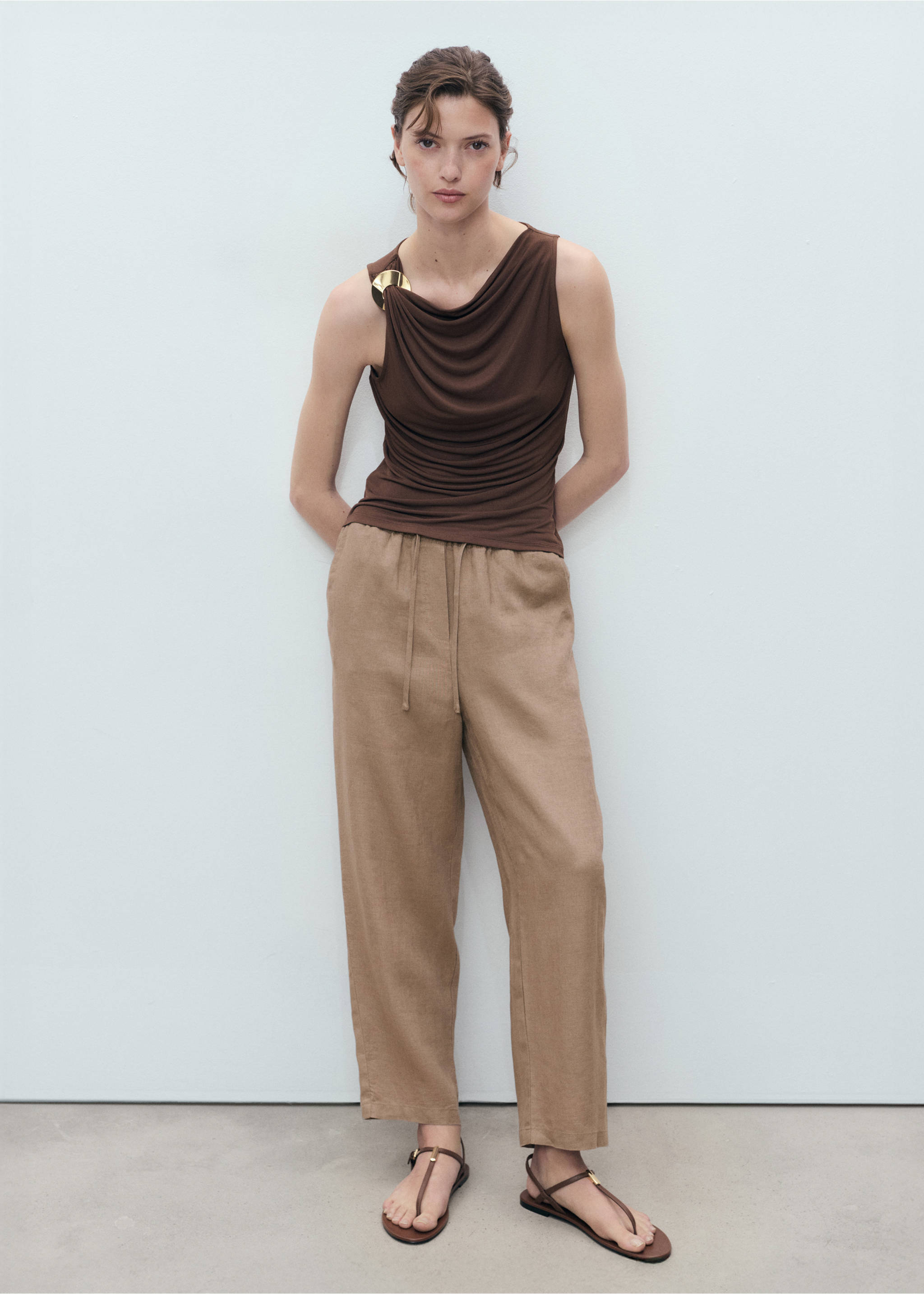 Linen trousers with drawstring - General plane, Medium Brown. Ref: 17091162-00.