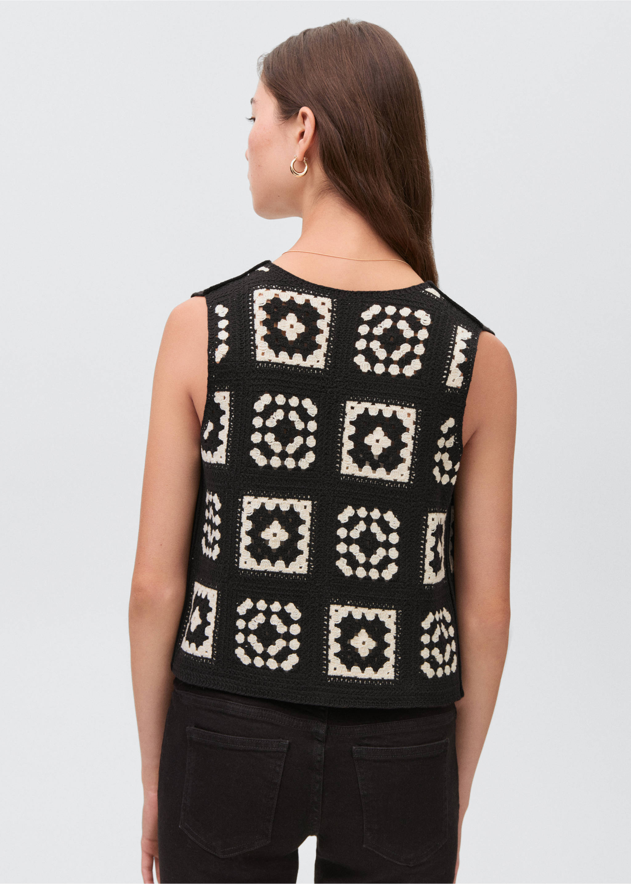 Crochet knitted vest - Reverse of the article, Black. Ref: 17091163-00.