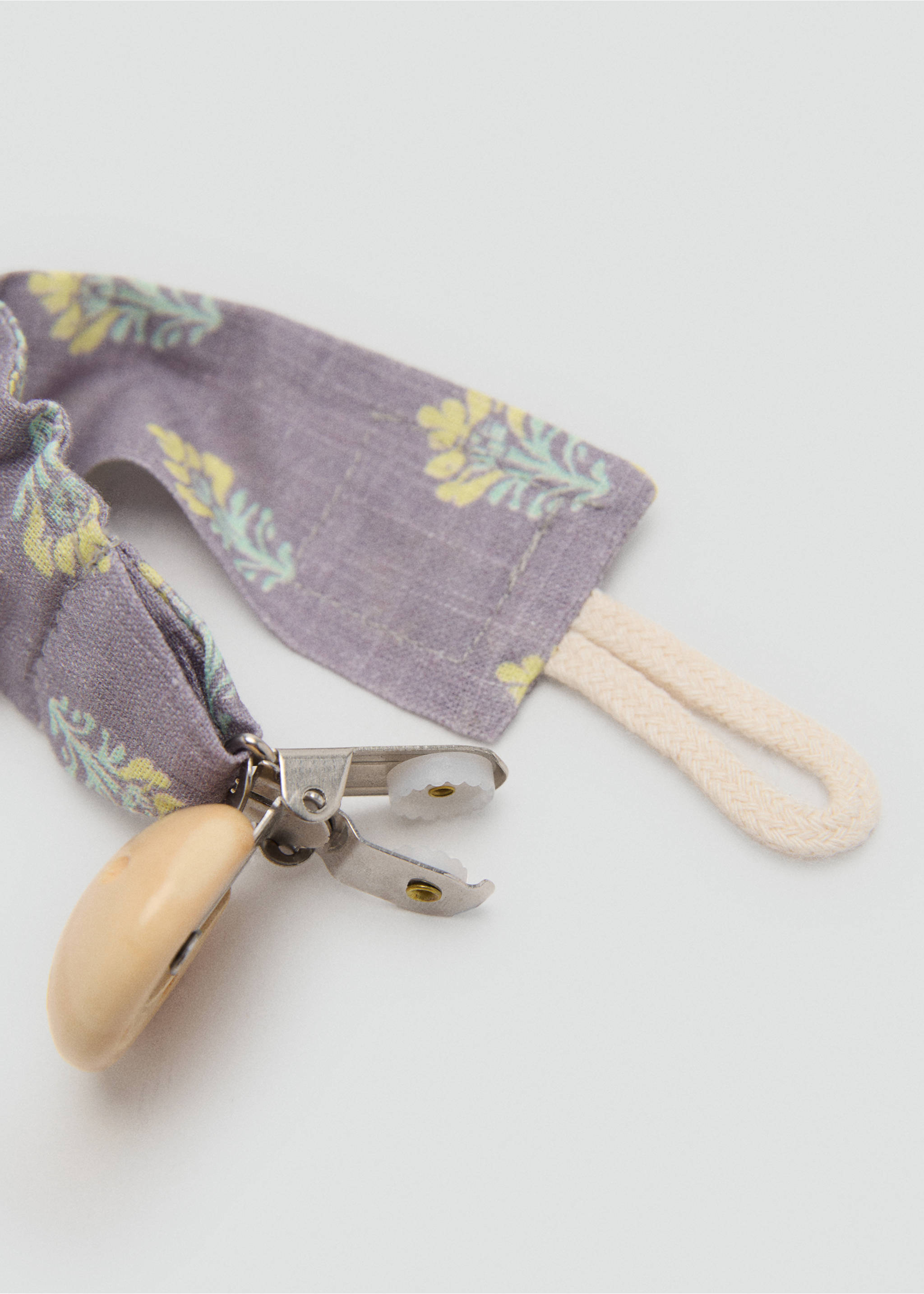 Floral cotton pacifier clip - Details of the article 1, Light/Pastel Purple. Ref: 17091170-00.