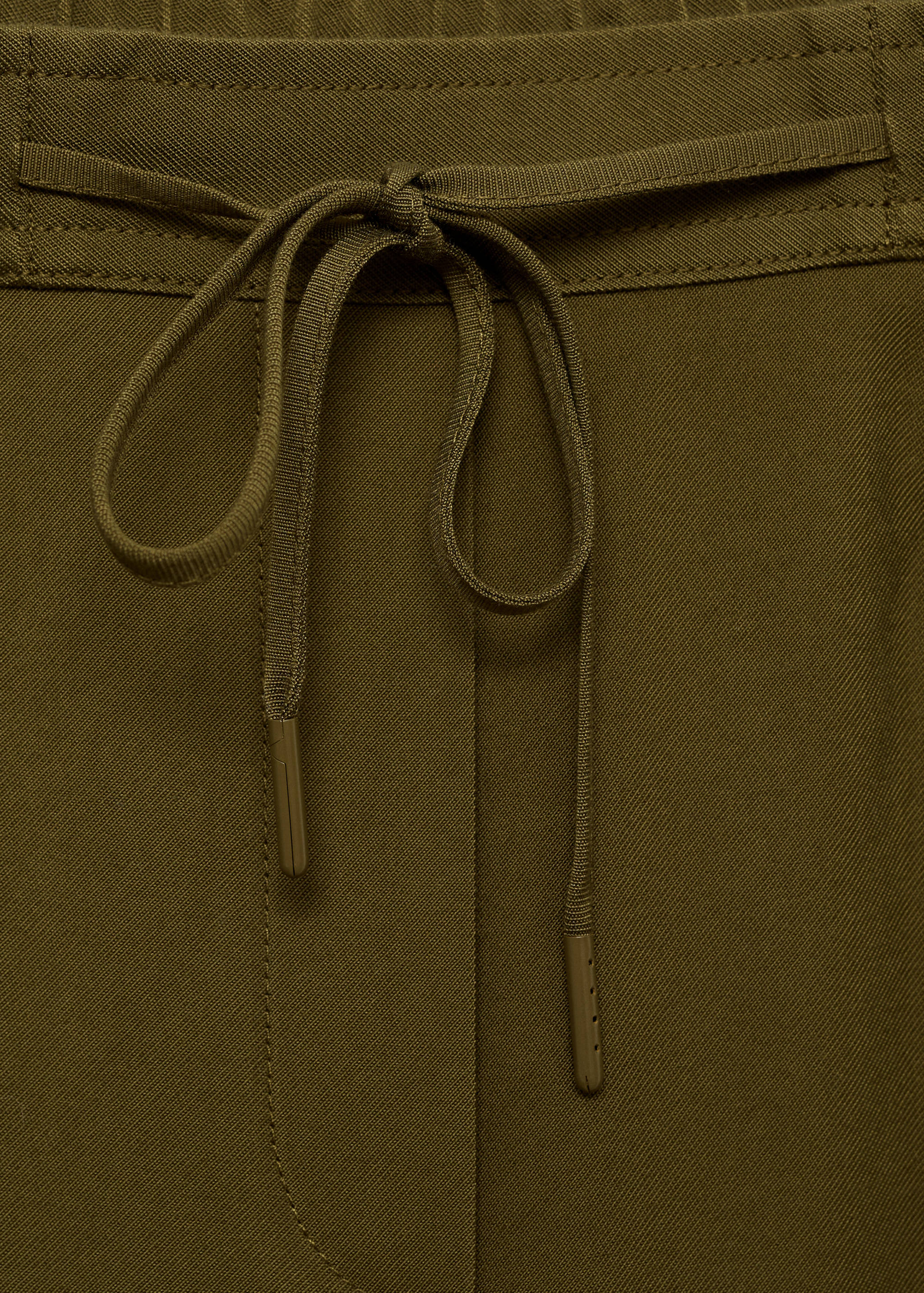 Fließende Hose mit Kordel - Detail des Artikels 8