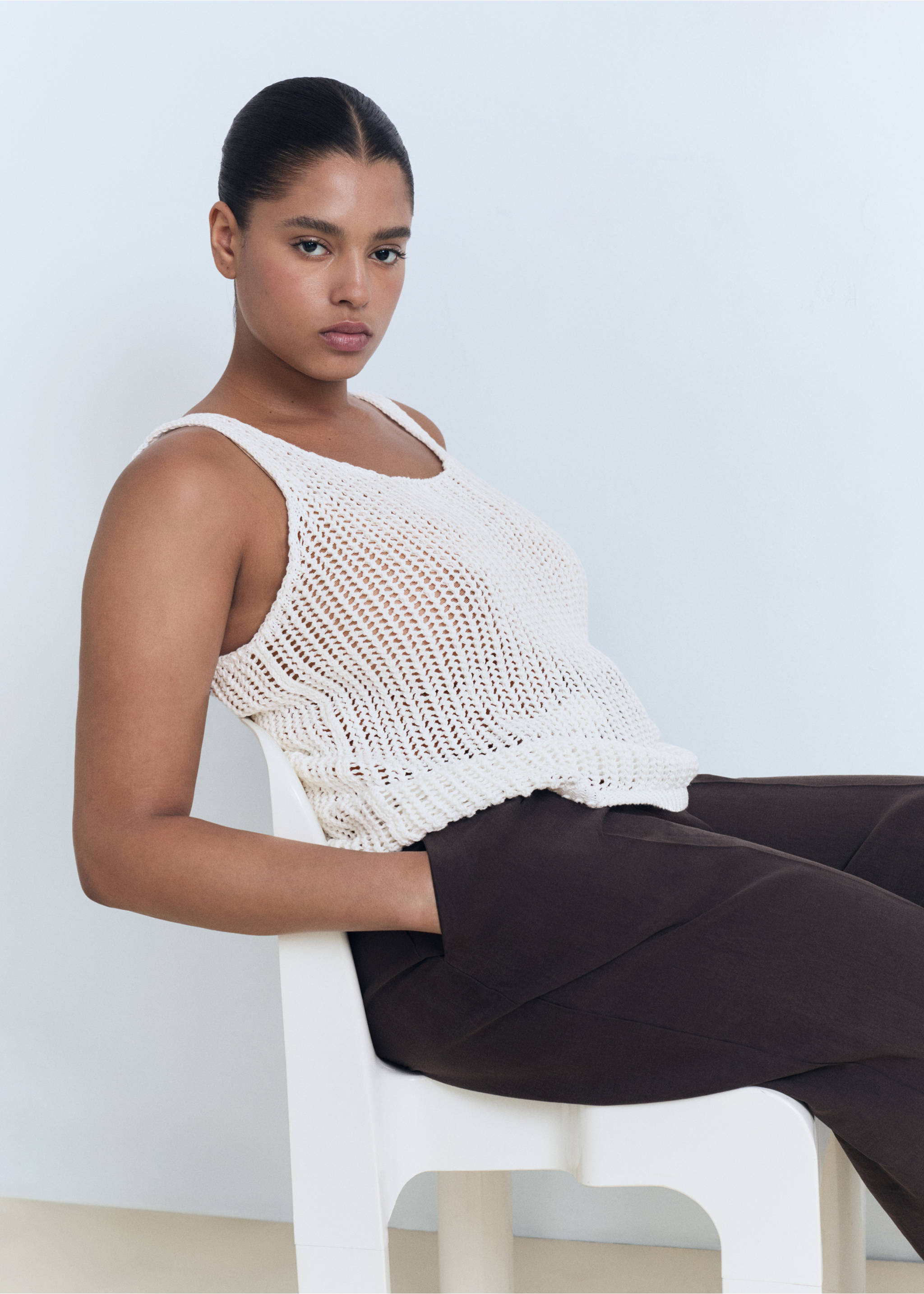 Top crochet tirantes - Detalle del artículo 4, Blanco roto. Ref: 17091180-00.