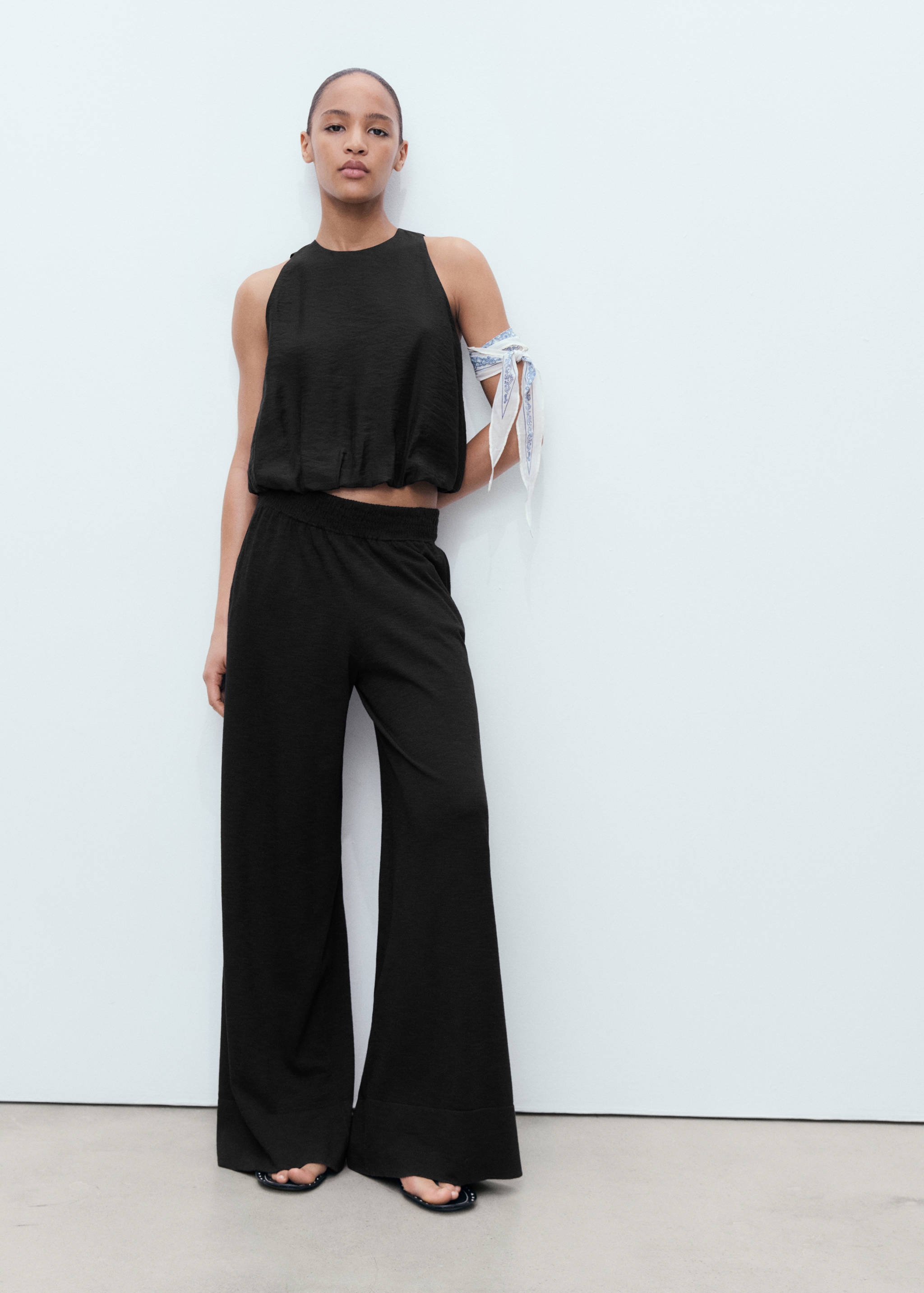 Fine-knit straight-fit trousers - General plane