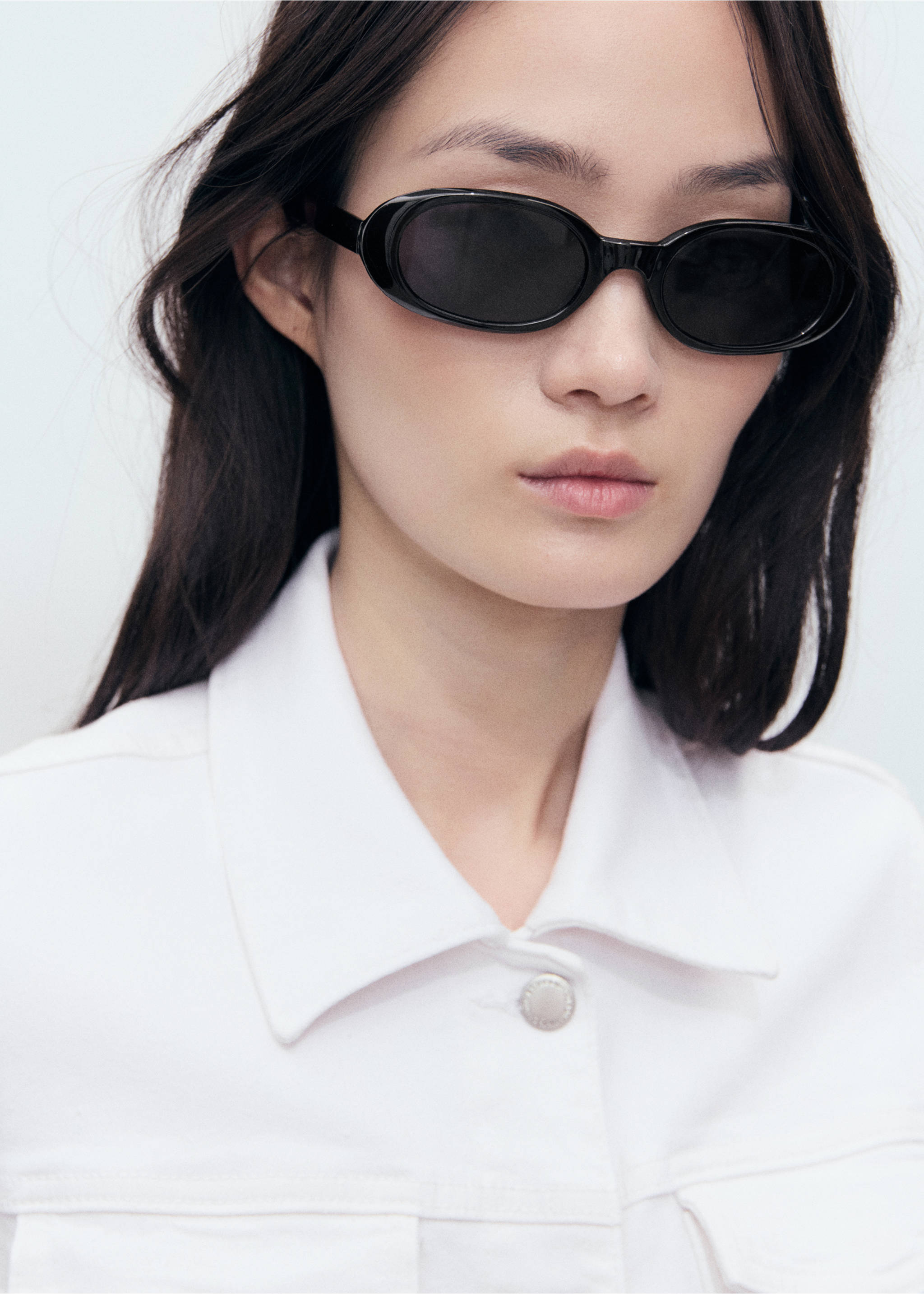 Pockets denim jacket - Details of the article 1, White. Ref: 17091189-00.