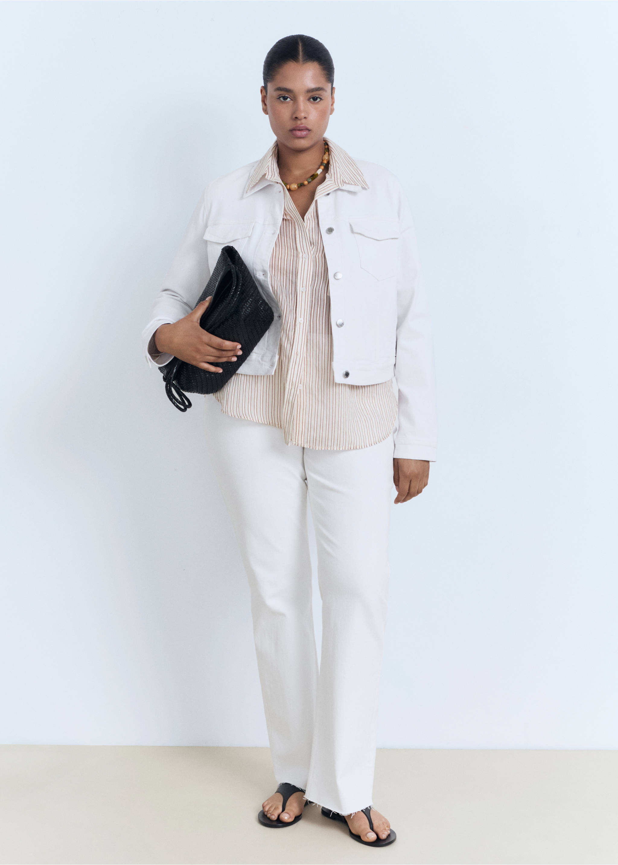 Pockets denim jacket - Details of the article 3, White. Ref: 17091189-00.