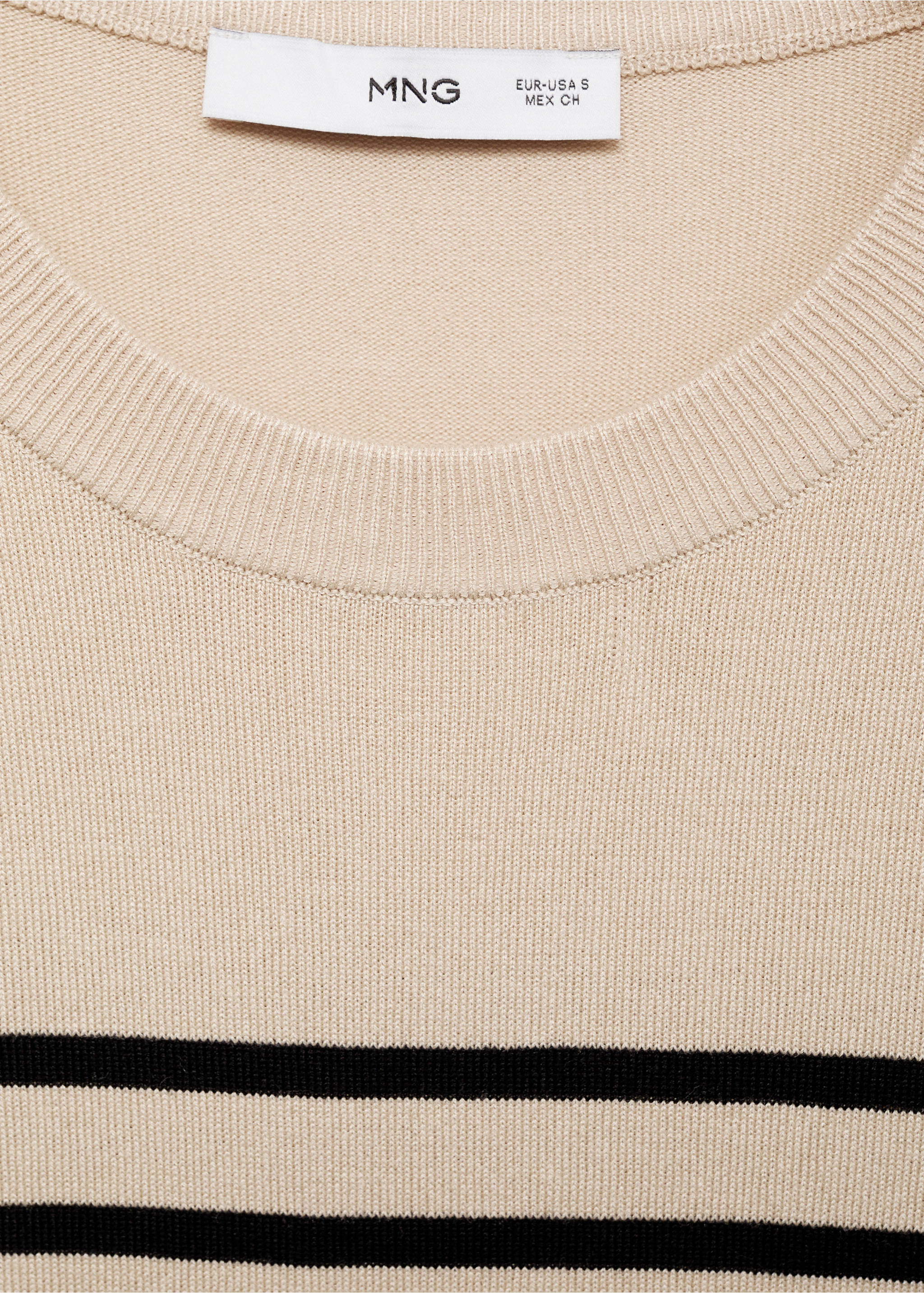Short-sleeved fine-knit sweater - Details of the article 8, Medium Brown. Ref: 17091198-00.