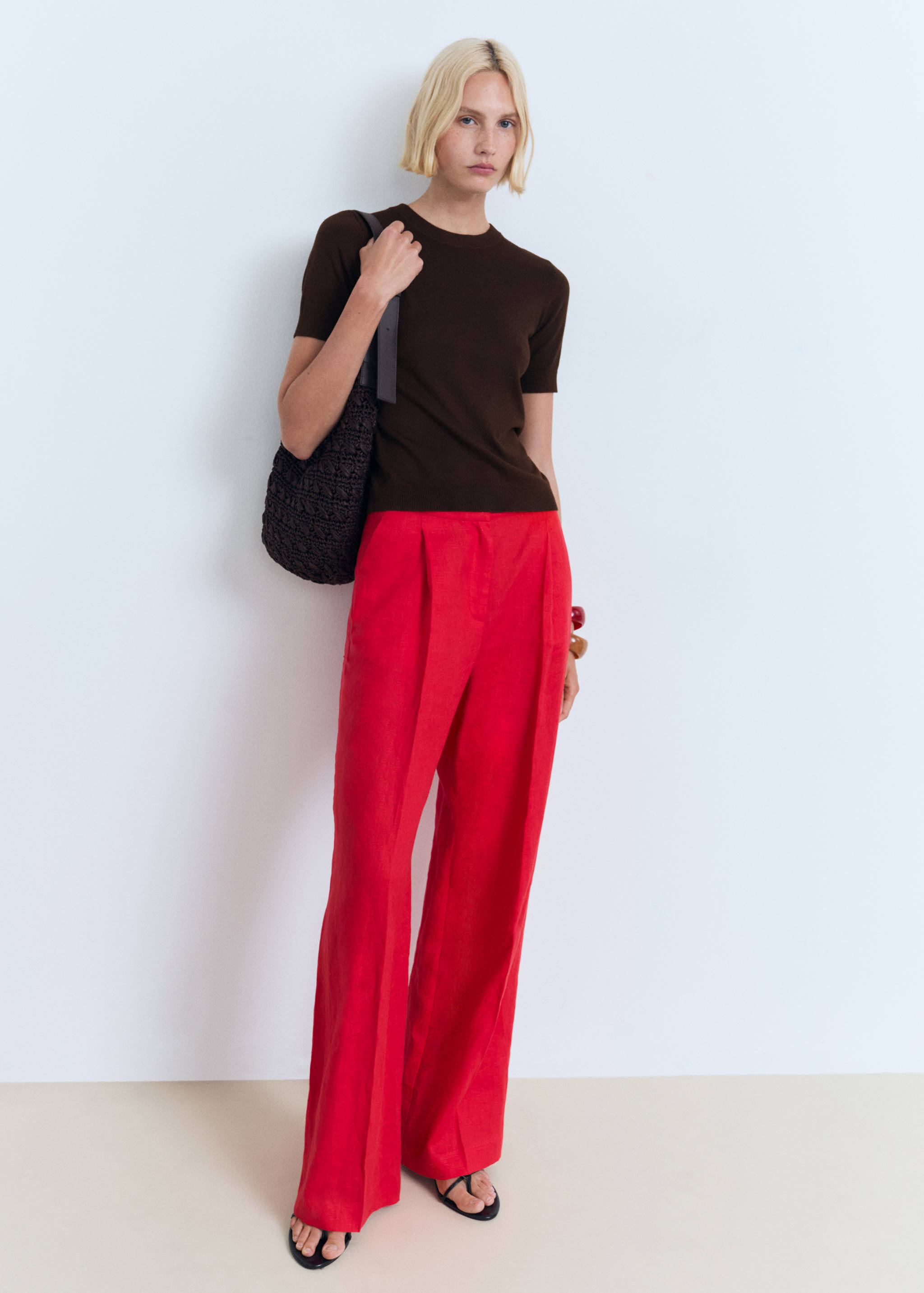 Short-sleeved fine-knit sweater - General plane