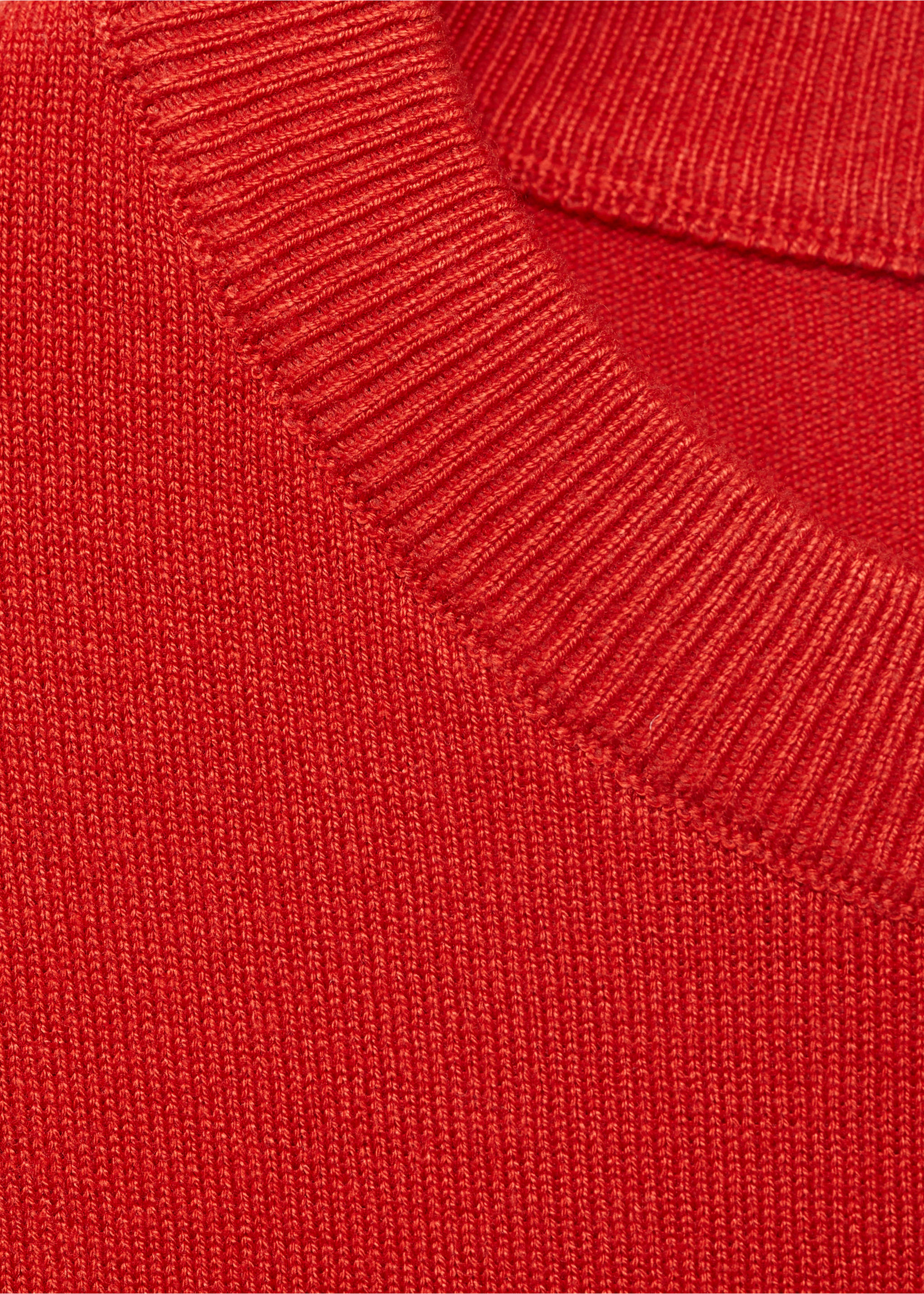 Short-sleeved fine-knit sweater - Details of the article 8, Red. Ref: 17091198-00.