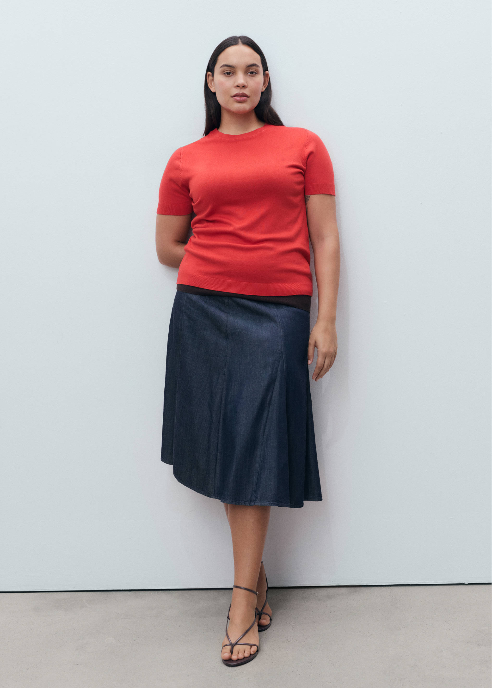 Short-sleeved fine-knit sweater - Details of the article 3