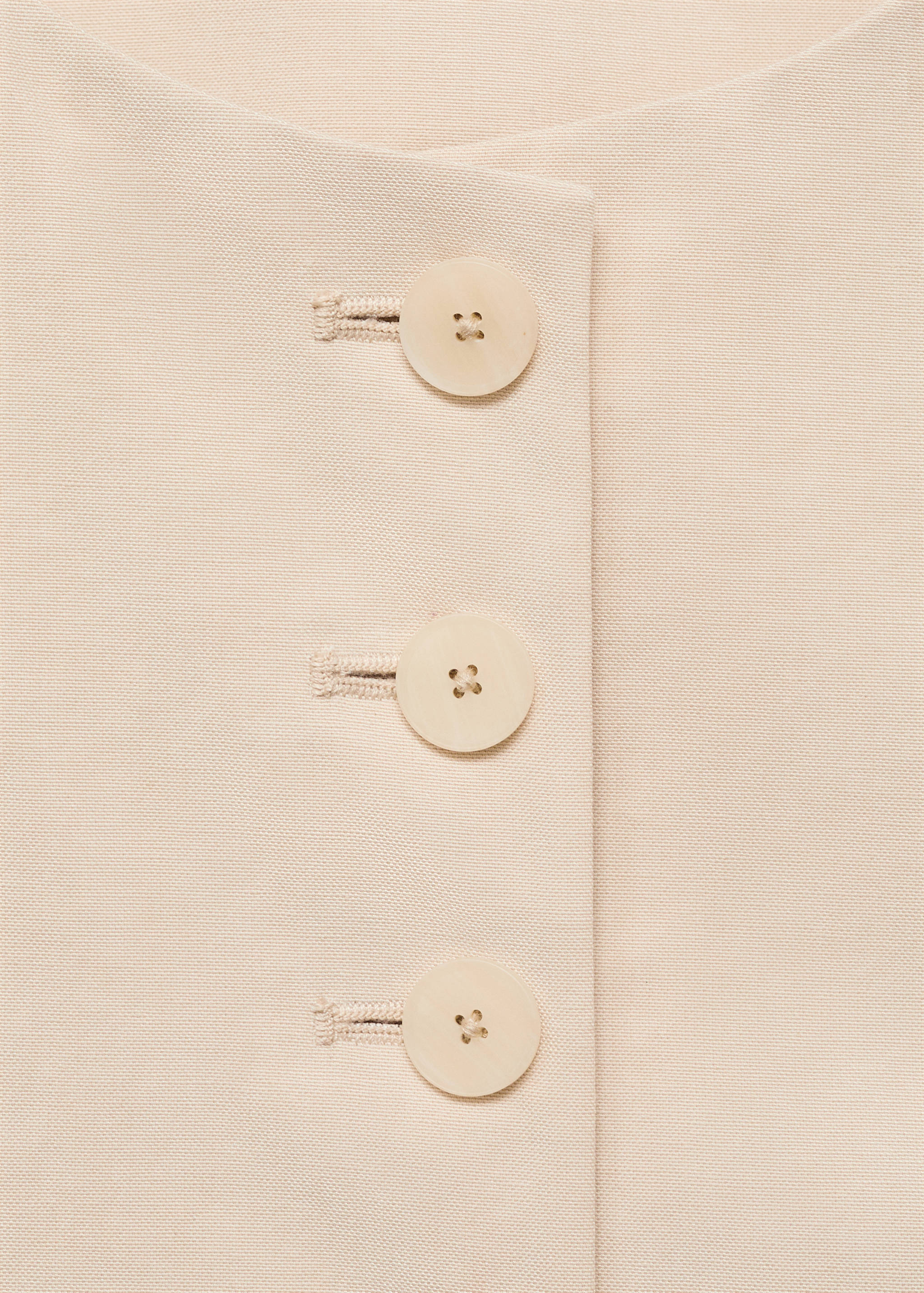 Väst med knappar - Detaljer om artikeln 8