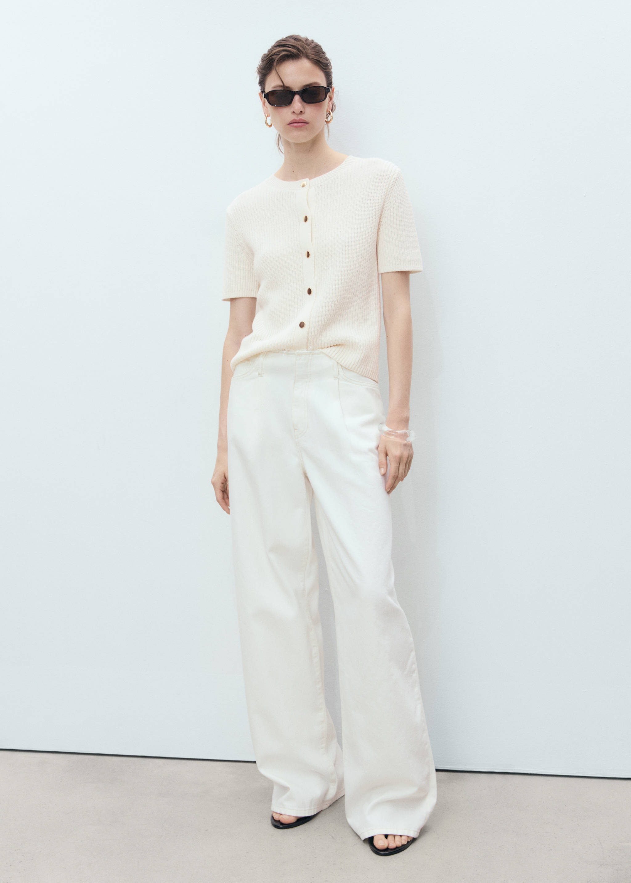 Short-sleeved knitted cardigan - Plan général