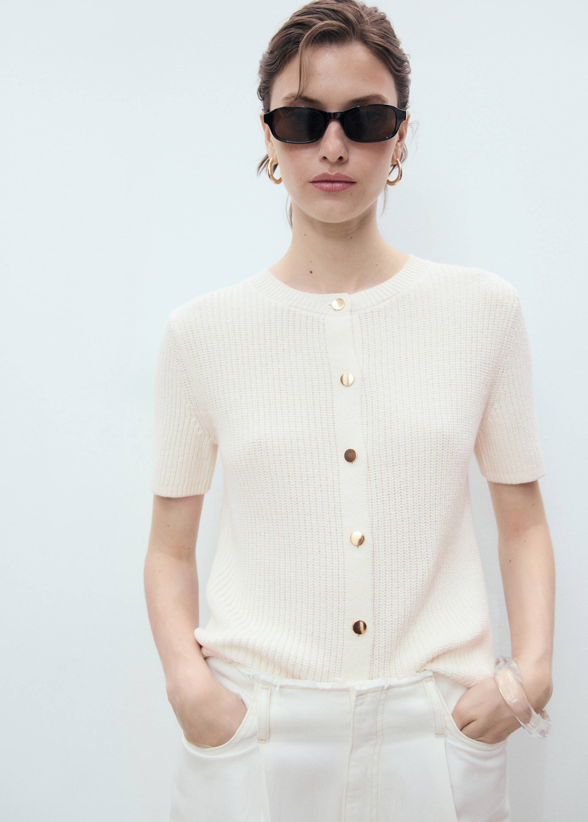 Short-sleeved knitted cardigan - Plan moyen