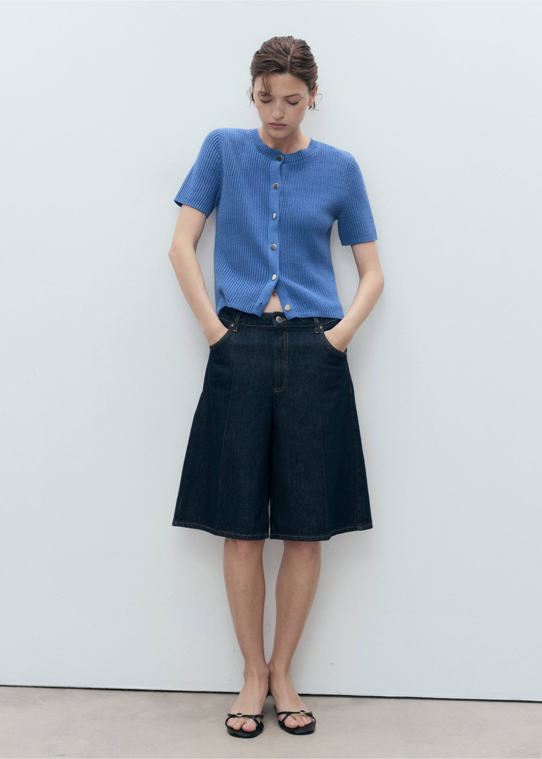 Short-sleeved knitted cardigan - General plane, Vibrant blue. Ref: 17091206-00.