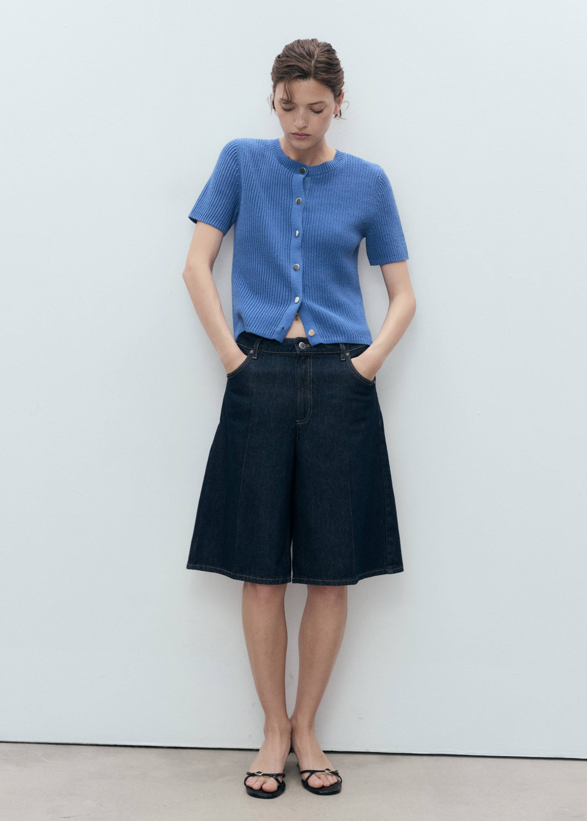 Short-sleeved knitted cardigan - Plan général