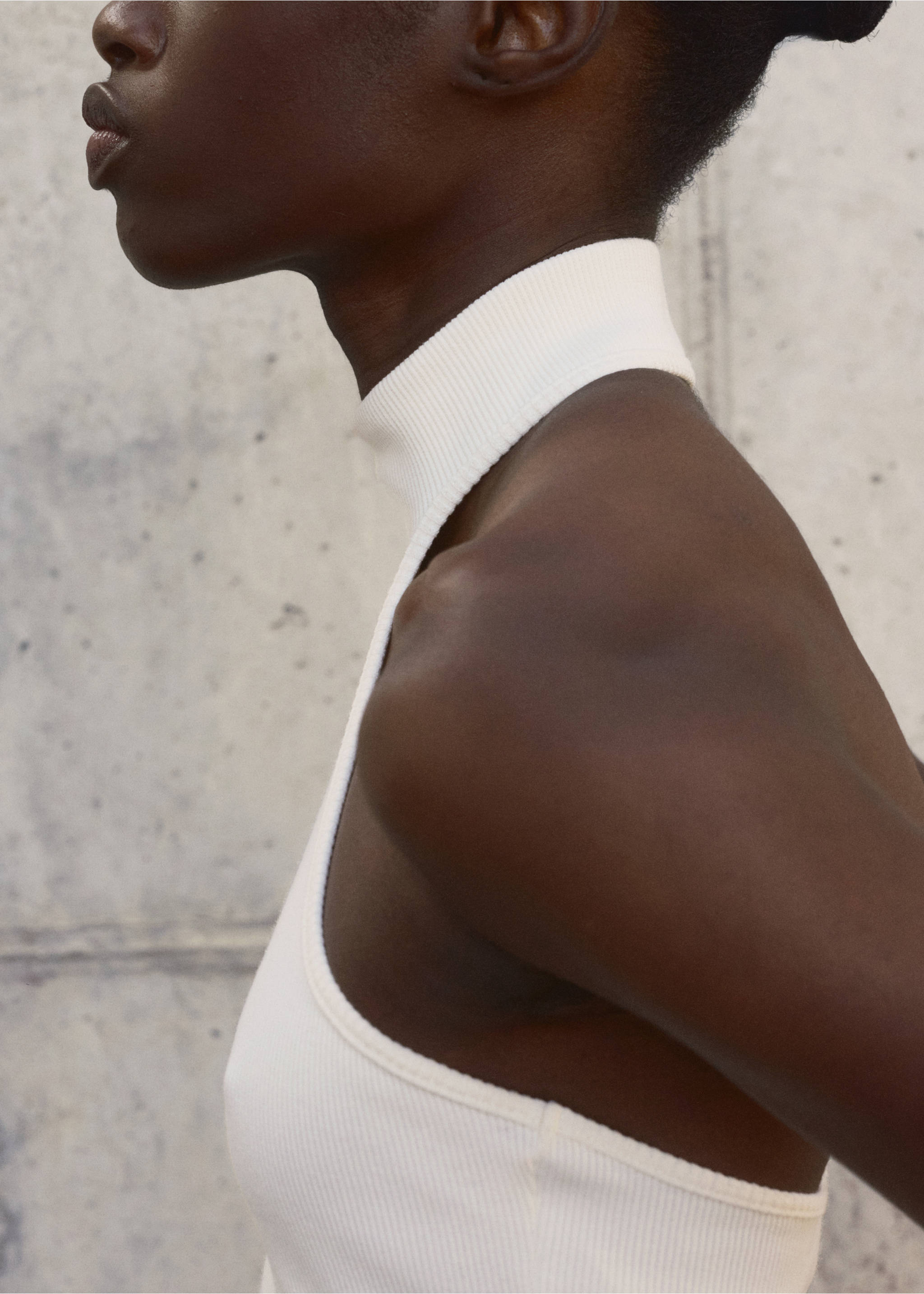 Knit halter top - Details of the article 1, Ecru. Ref: 17091211-00.