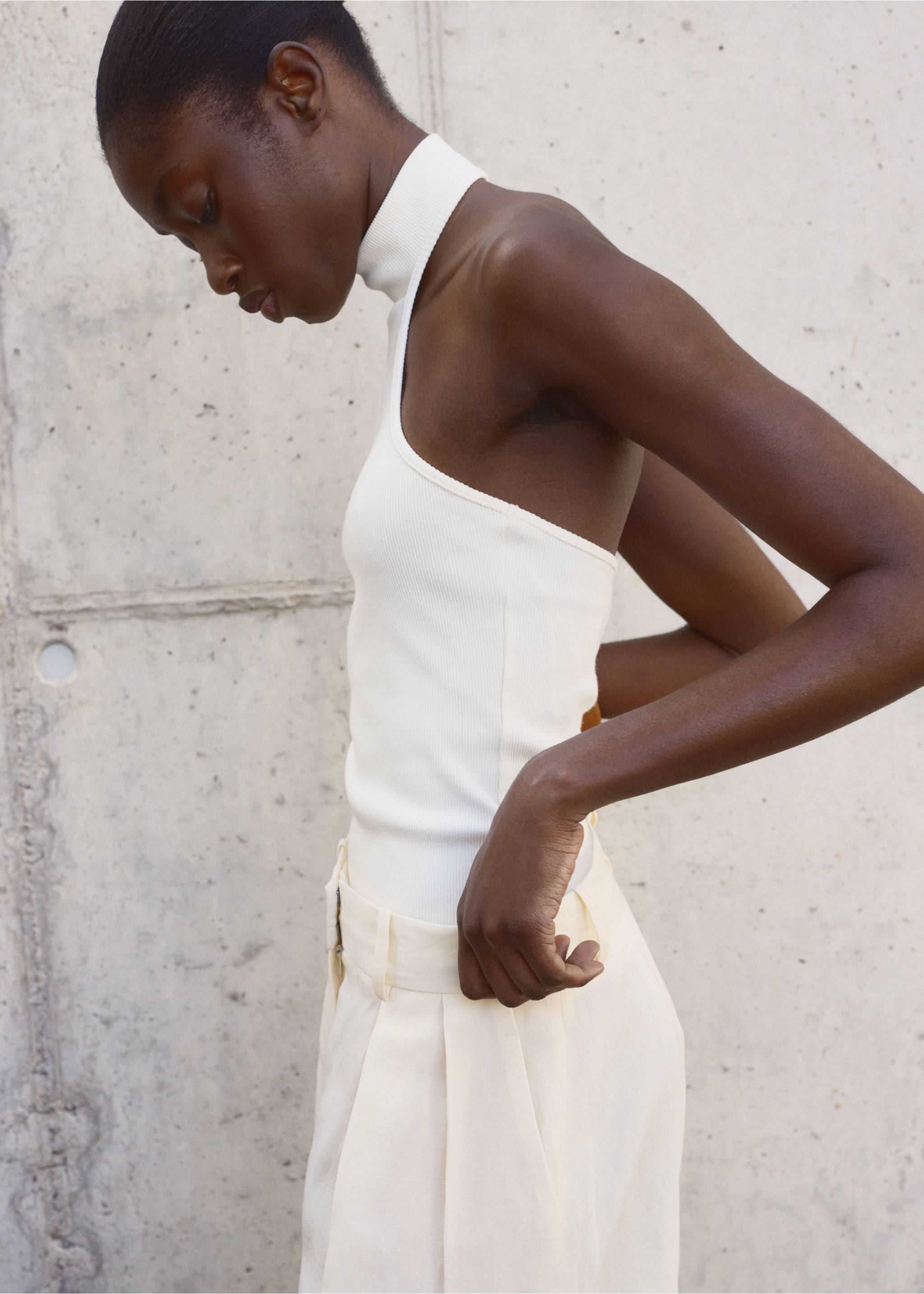 Knit halter top - Details of the article 2, Ecru. Ref: 17091211-00.