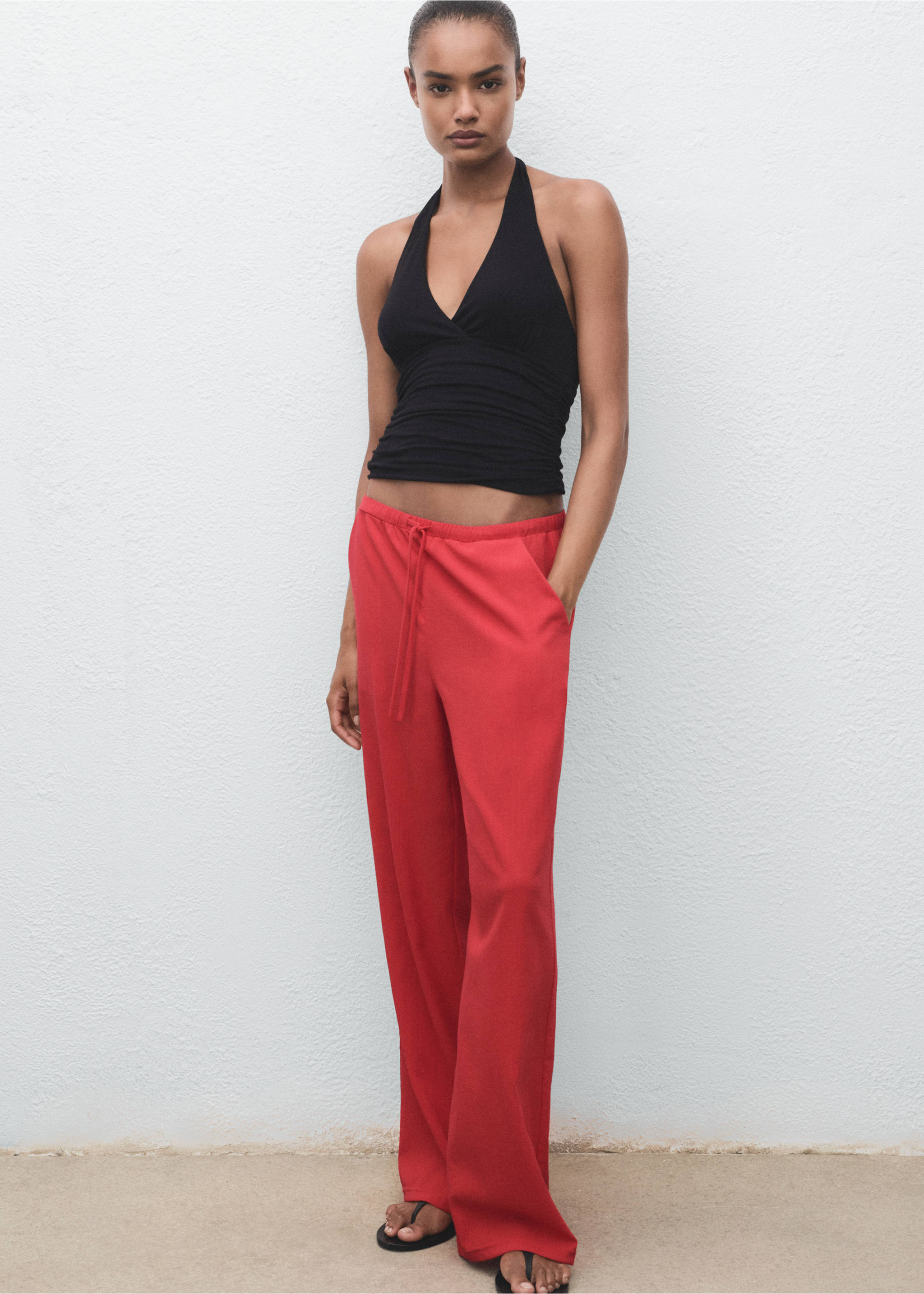 Drawstring straight trousers - Details of the article 2, Red. Ref: 17091218-00.