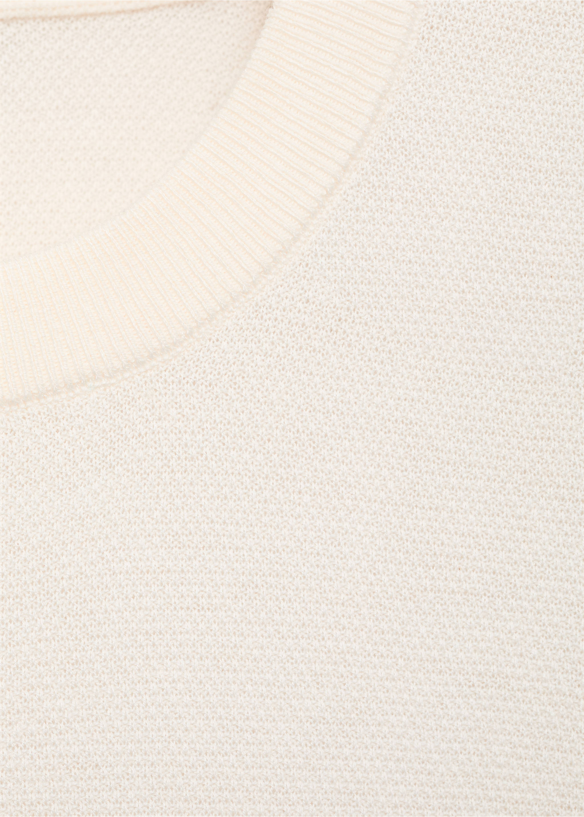 Fine-knit sweater - Details of the article 8, Ivory White. Ref: 17091244-00.