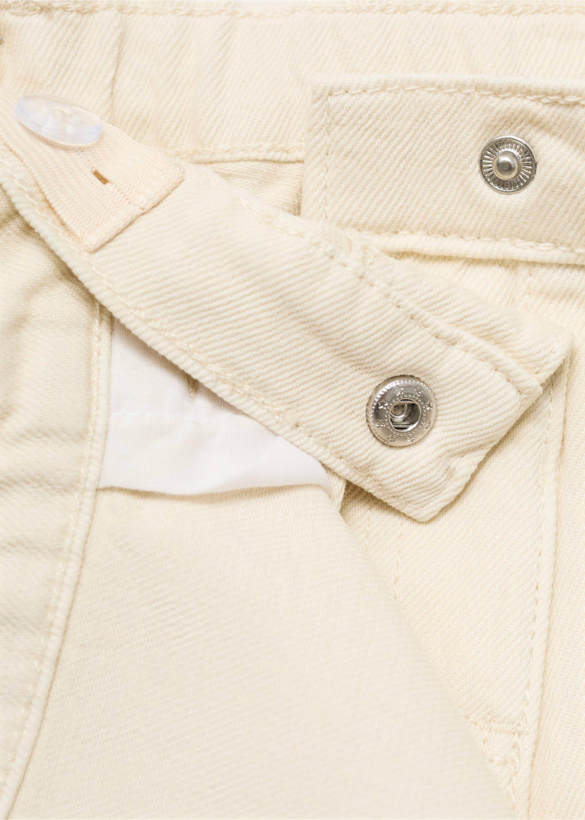 Wrapped denim skort - Details of the article 8, Ecru. Ref: 17091245-00.