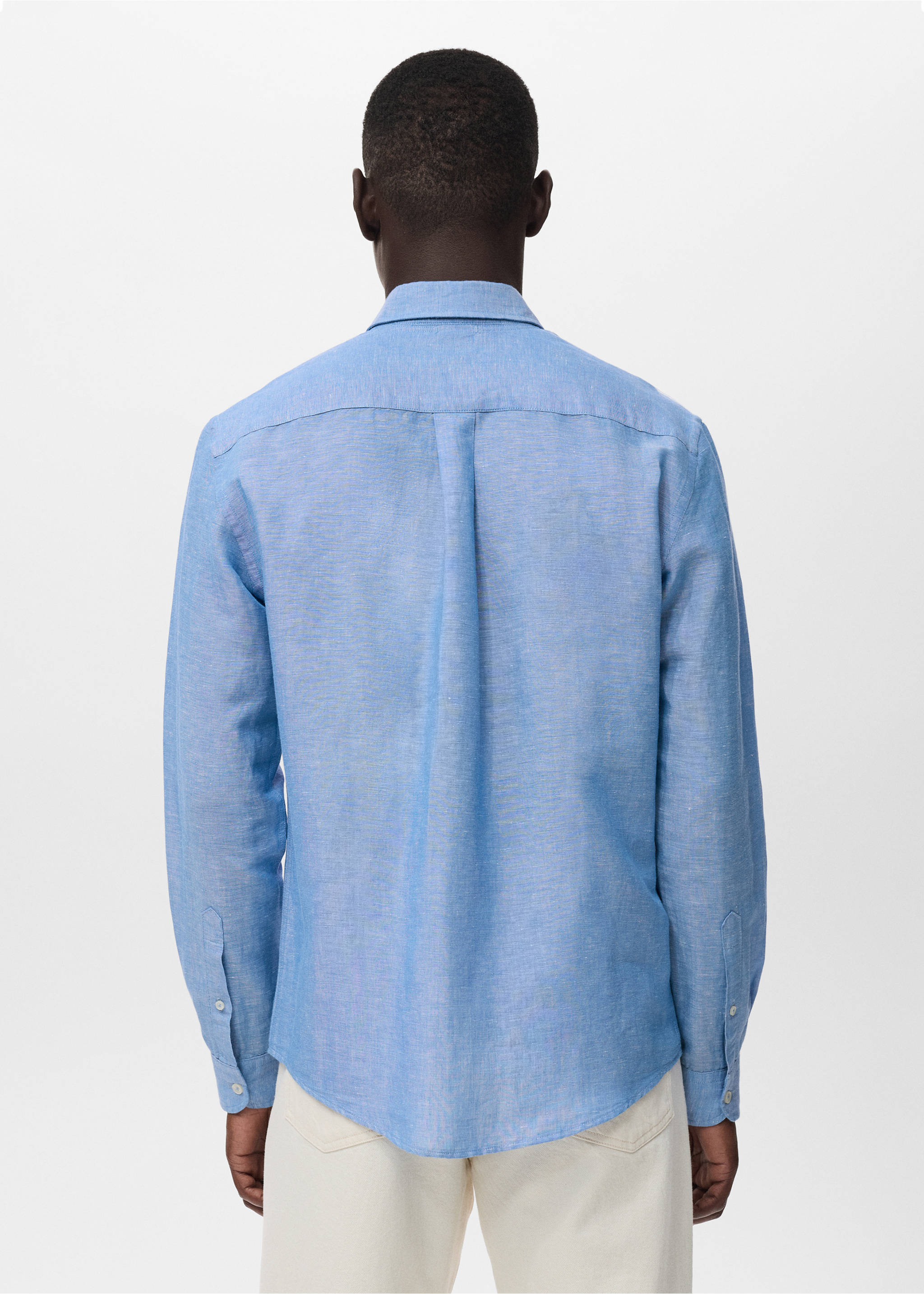 Chemise lin poche - Verso de l’article, Bleu indigo. Ref: 17091247-00.