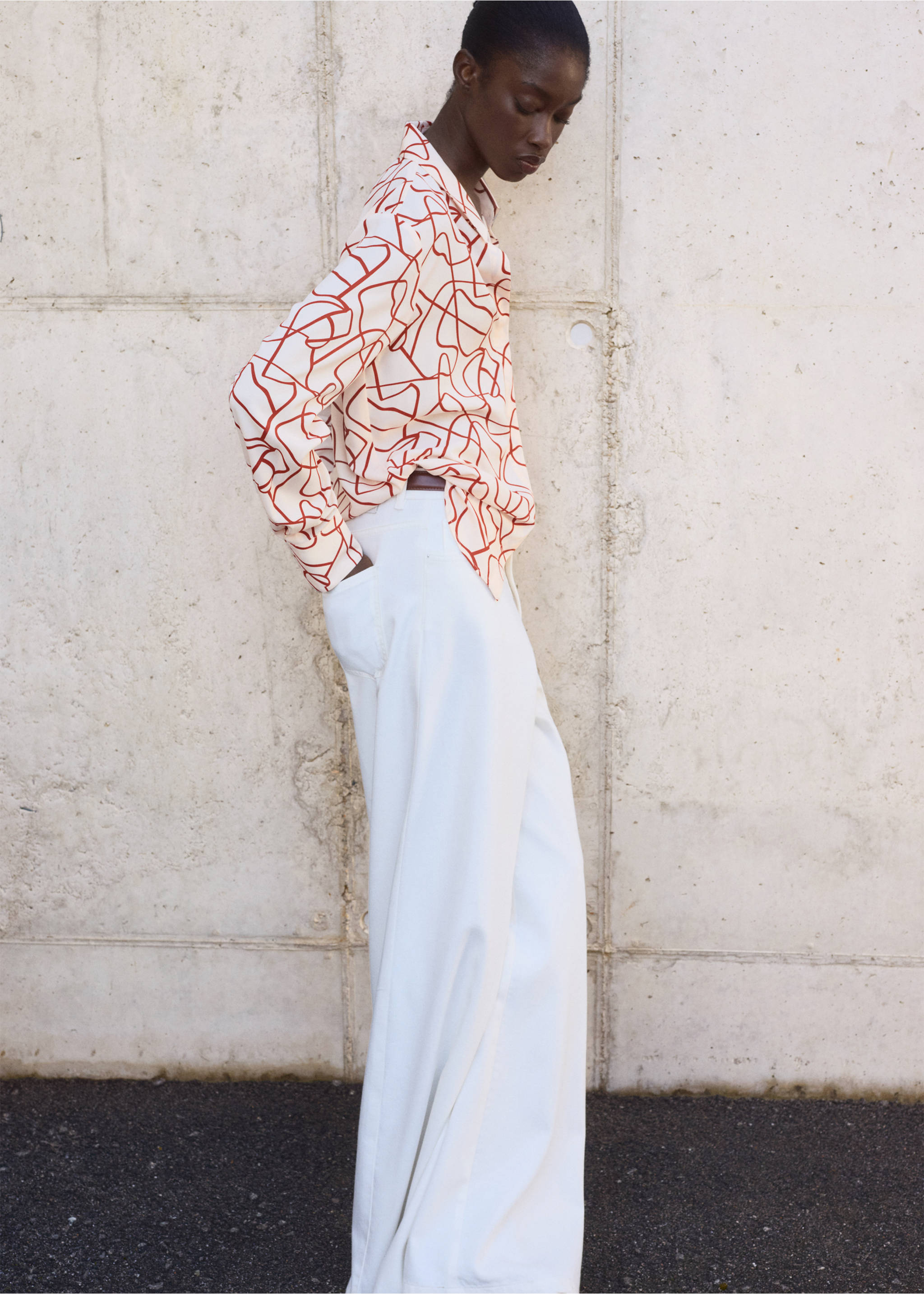 Shirt with abstract print - Details of the article 3, Russet. Ref: 17091255-00.