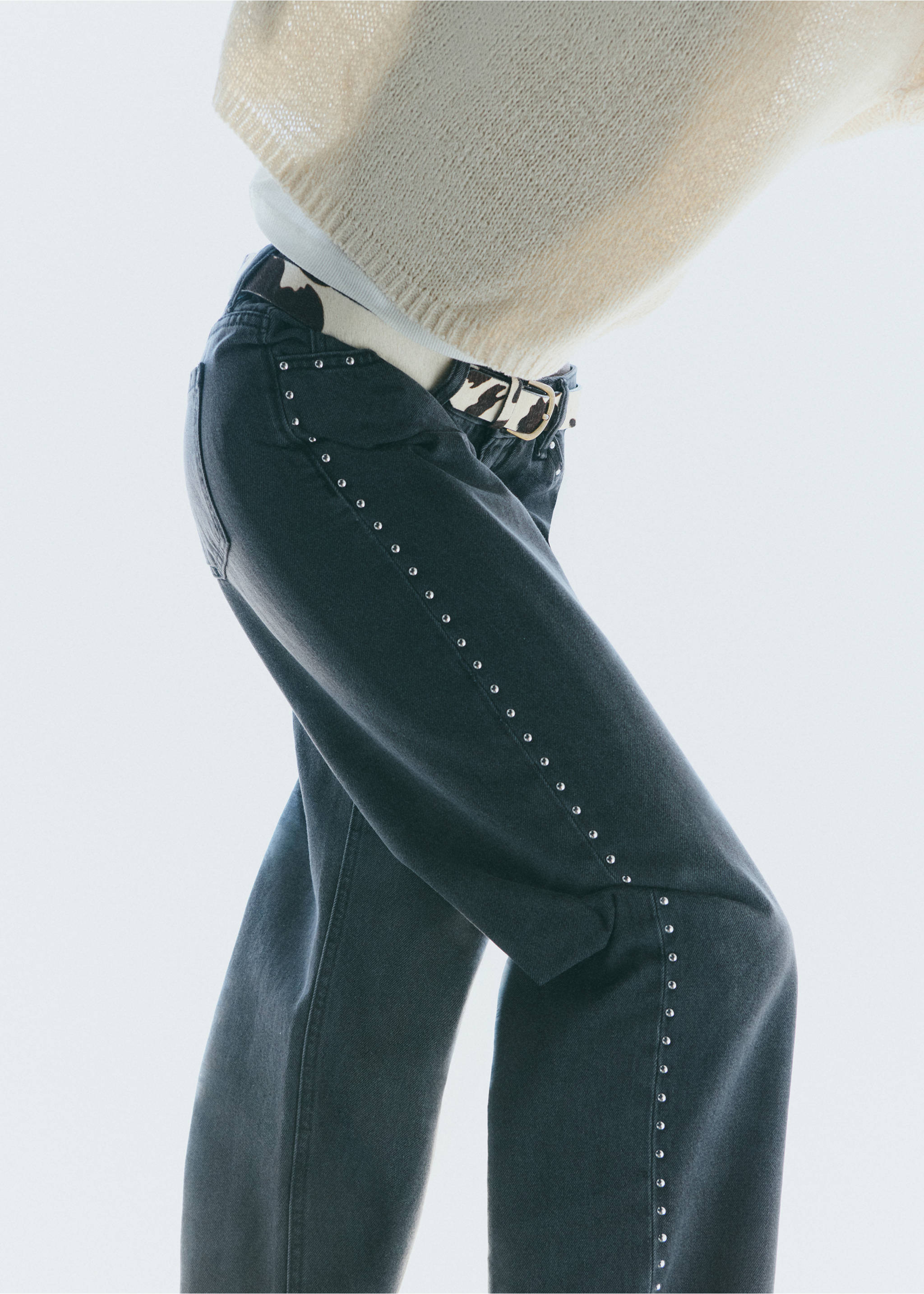 Jeans straight Nieten - Detail des Artikels 5, Black denim. Ref: 17091256-00.