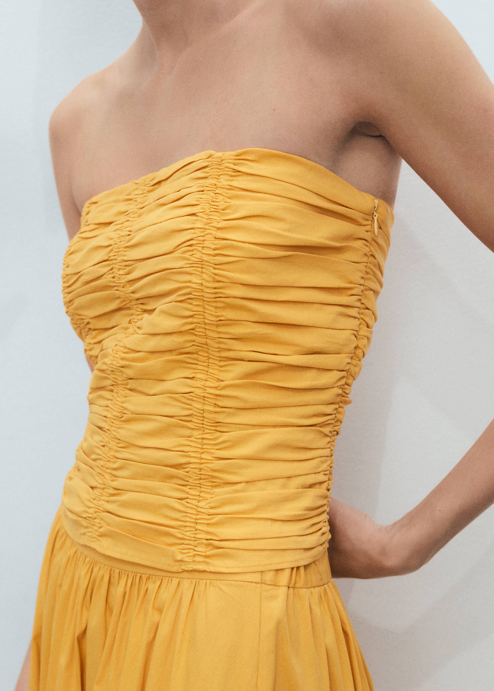 Ruched strapless top - Details of the article 3